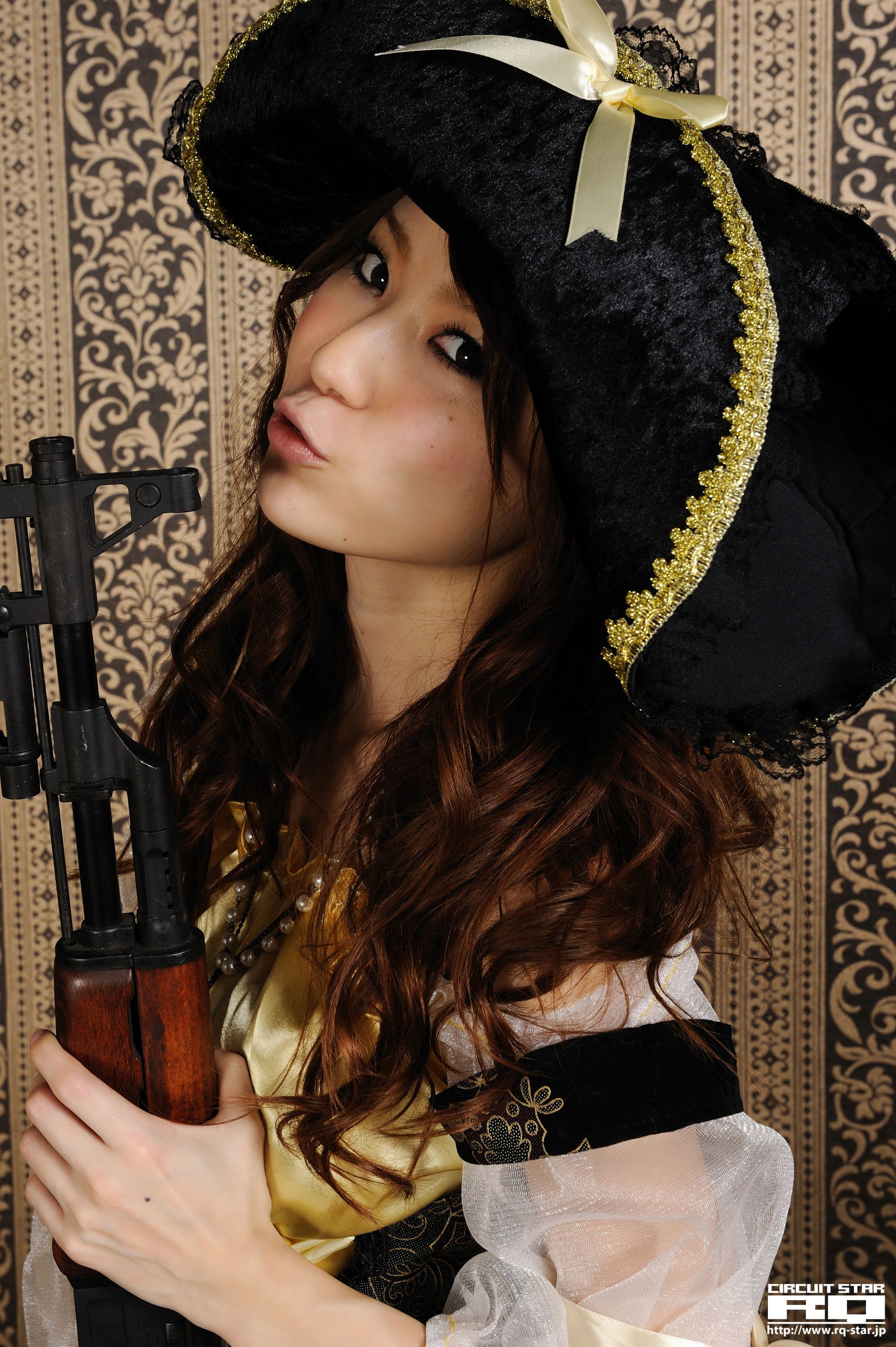 [RQ-STAR] NO.00417 Shihomi Ogoshi 小越しほみ Pirate Costume 丝袜美腿写真集/(71P)
