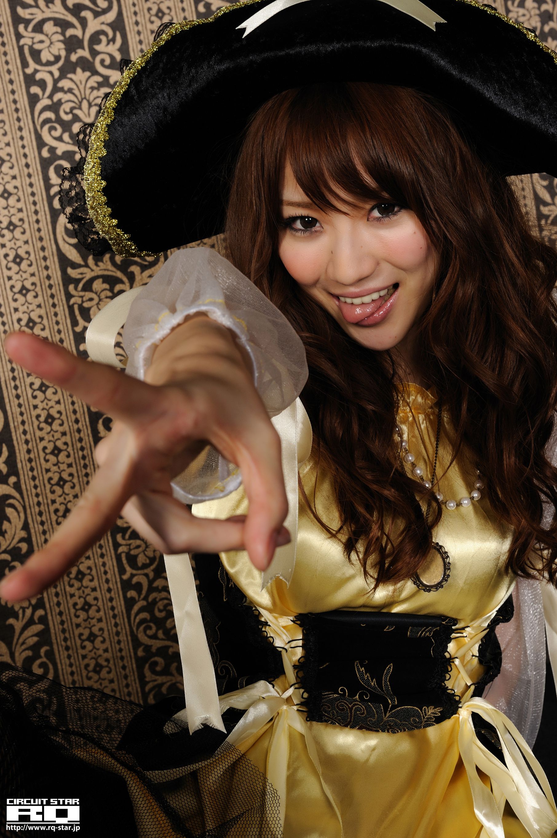 [RQ-STAR] NO.00417 Shihomi Ogoshi 小越しほみ Pirate Costume 丝袜美腿写真集/(71P)