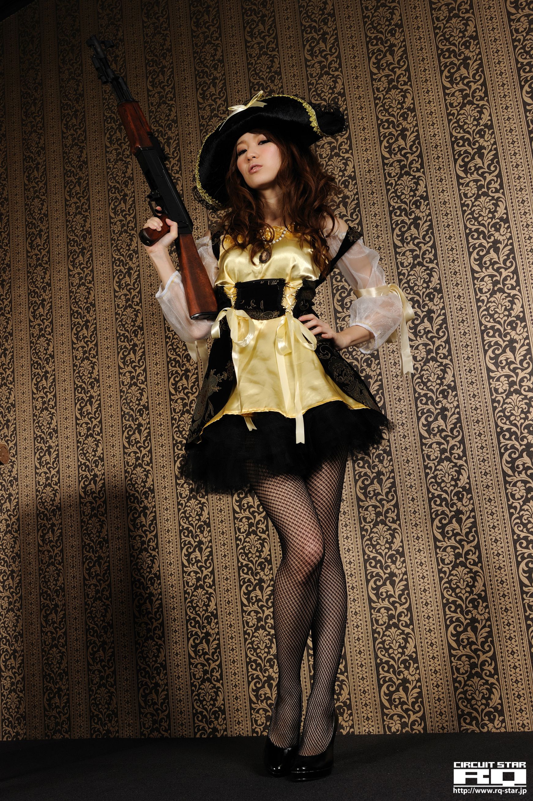 [RQ-STAR] NO.00417 Shihomi Ogoshi 小越しほみ Pirate Costume 丝袜美腿写真集/(71P)