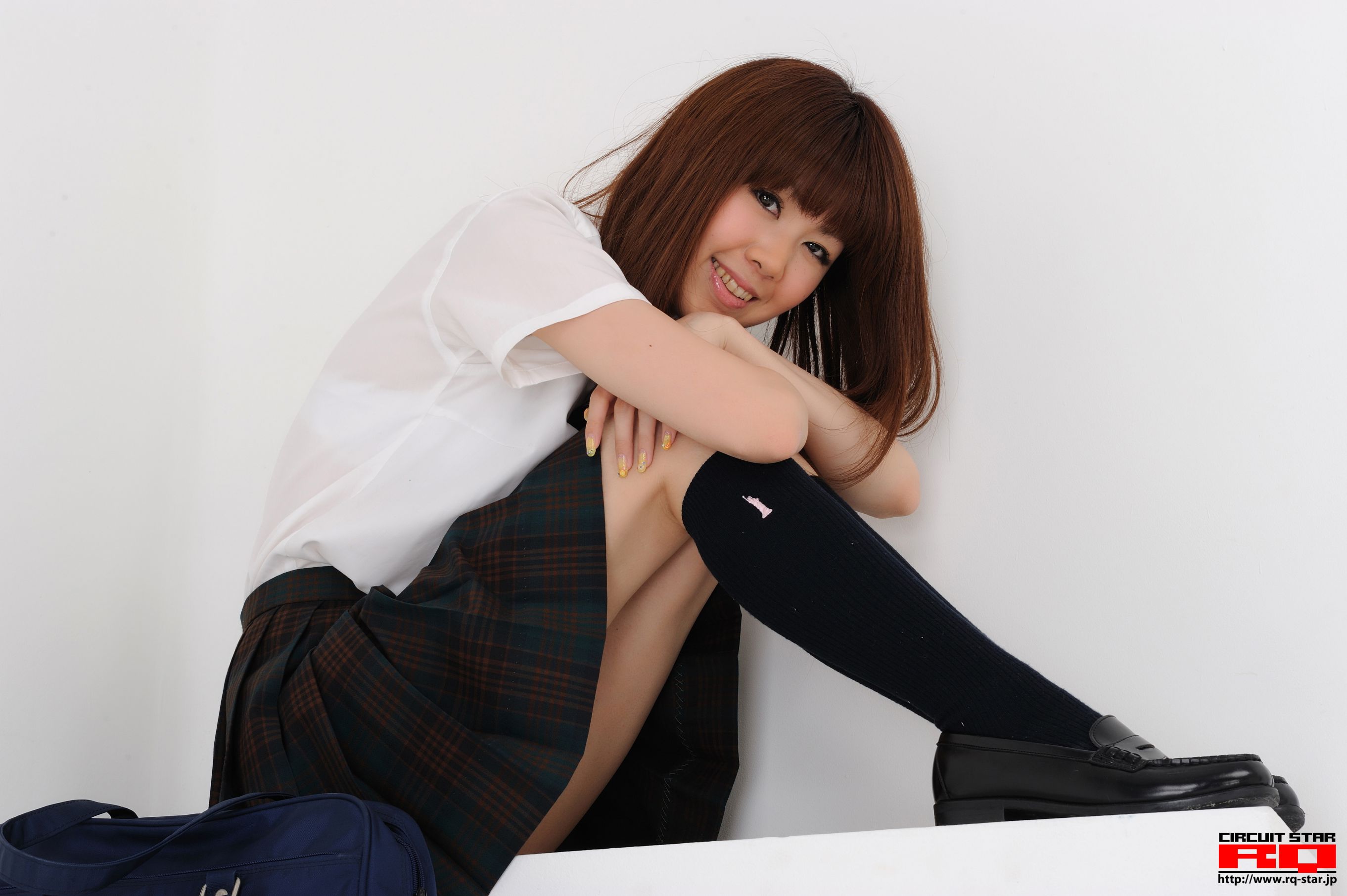 [RQ-STAR] NO.00378 生田晴香 School Girl 写真集/(119P)