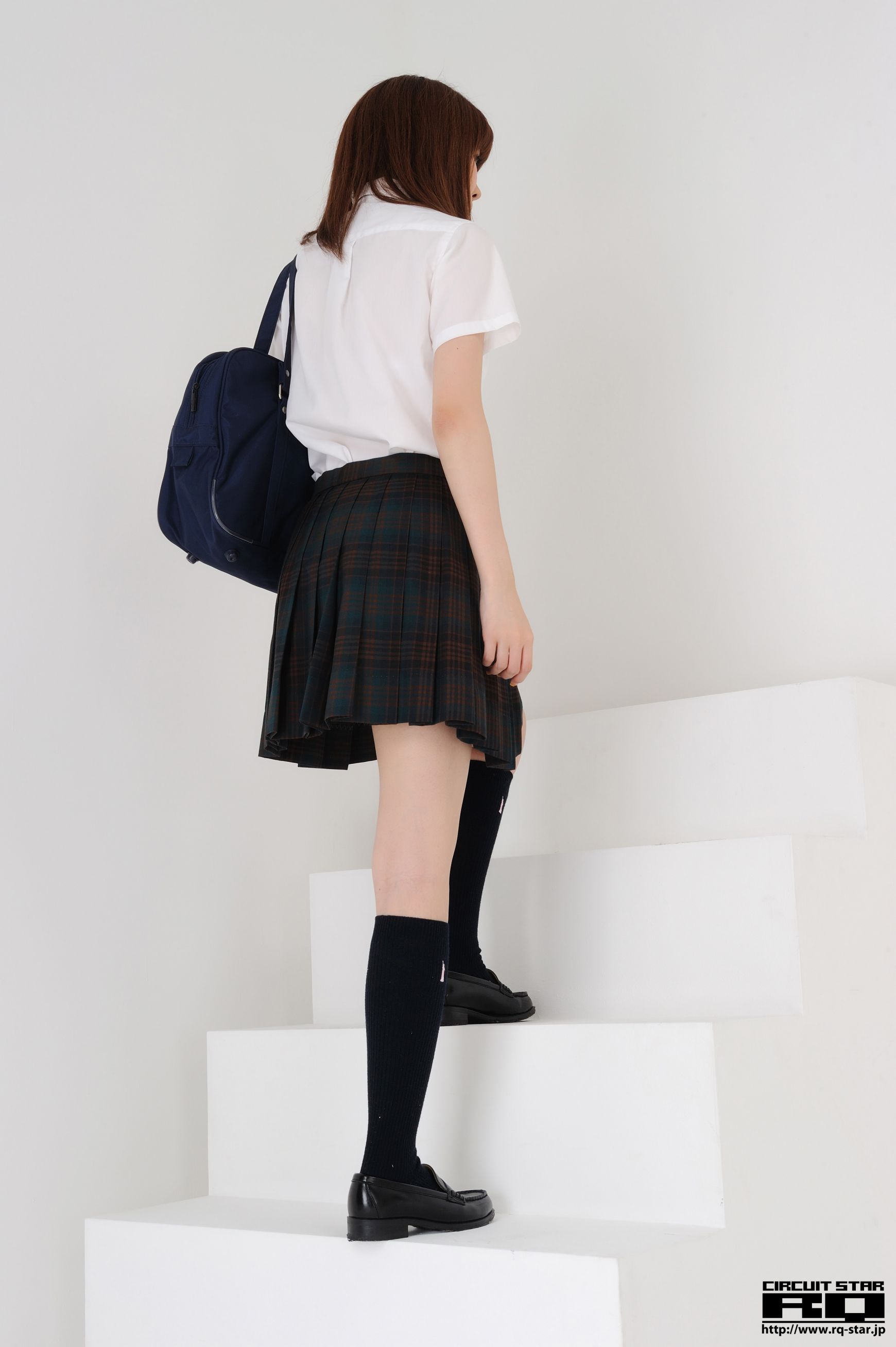 [RQ-STAR] NO.00378 生田晴香 School Girl 写真集/(119P)