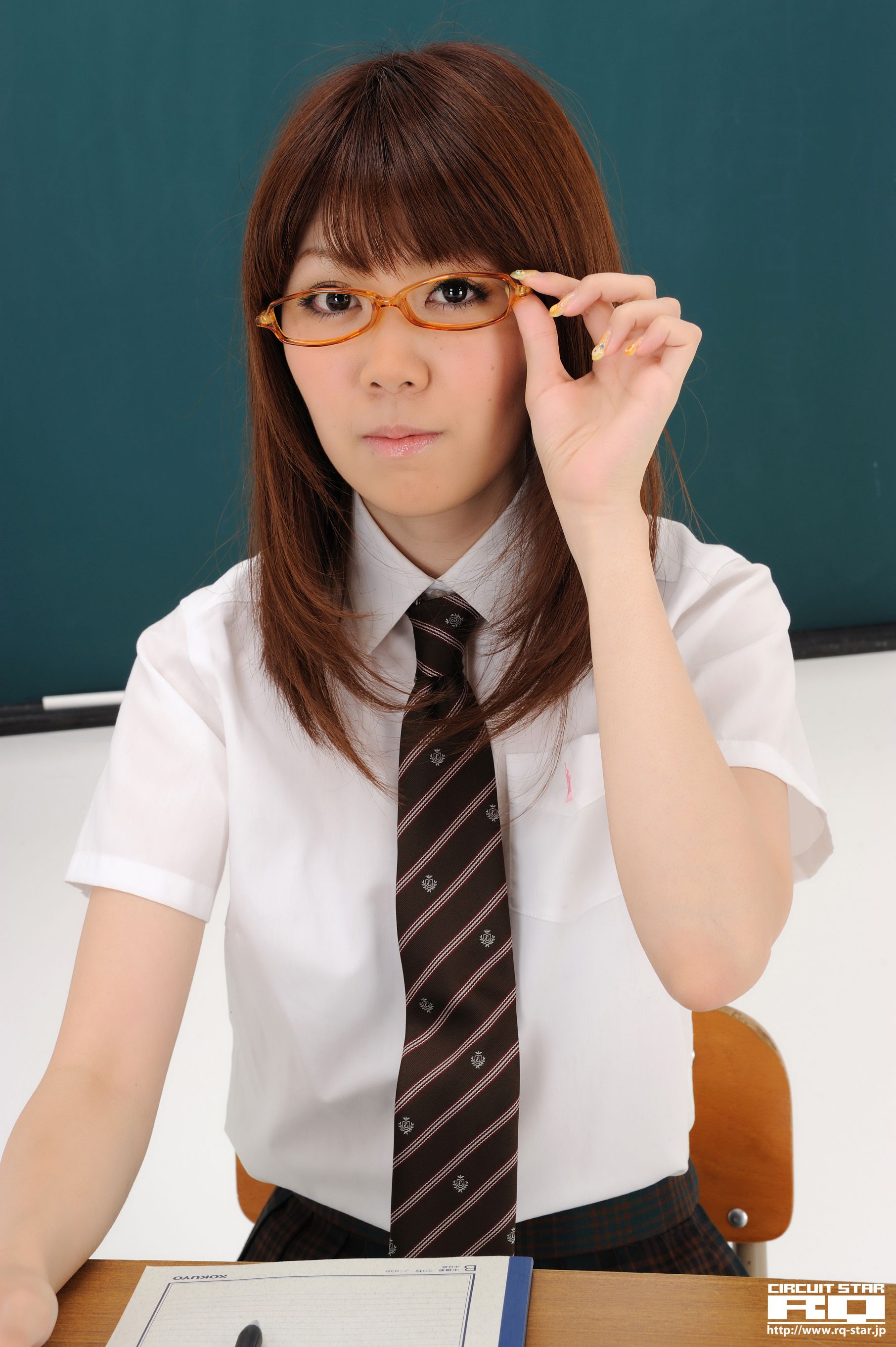 [RQ-STAR] NO.00378 生田晴香 School Girl 写真集/(119P)