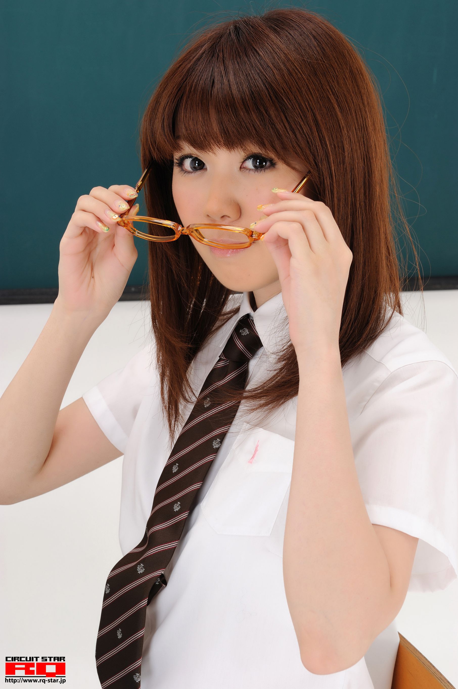 [RQ-STAR] NO.00378 生田晴香 School Girl 写真集/(119P)