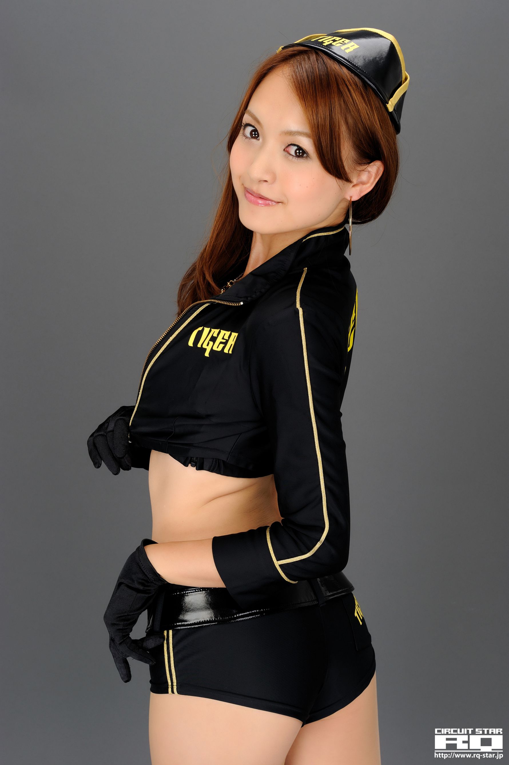 [RQ-STAR] NO.00374 伊东莉娜 Race Queen赛车女郎 写真集/(110P)