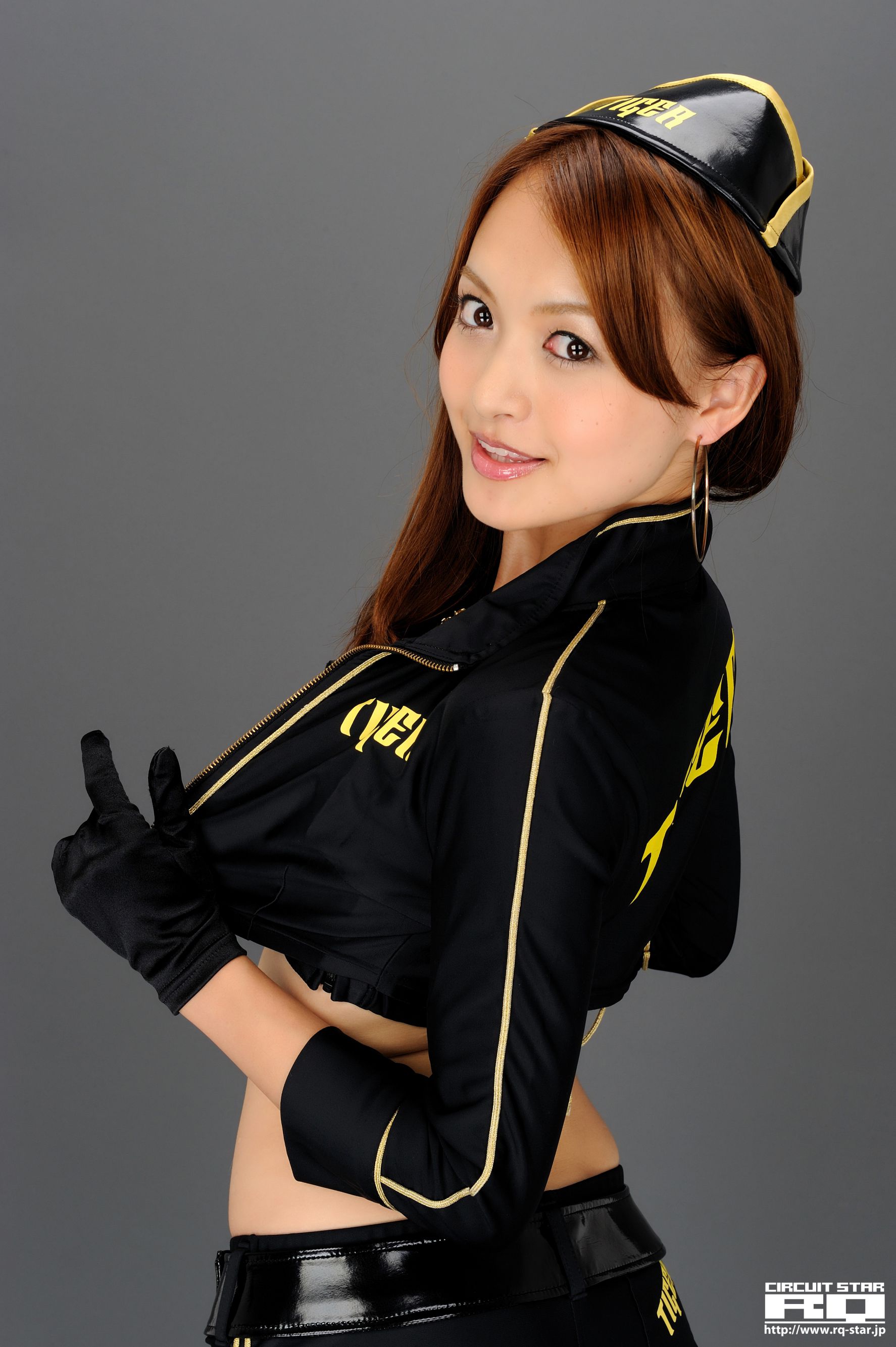 [RQ-STAR] NO.00374 伊东莉娜 Race Queen赛车女郎 写真集/(110P)