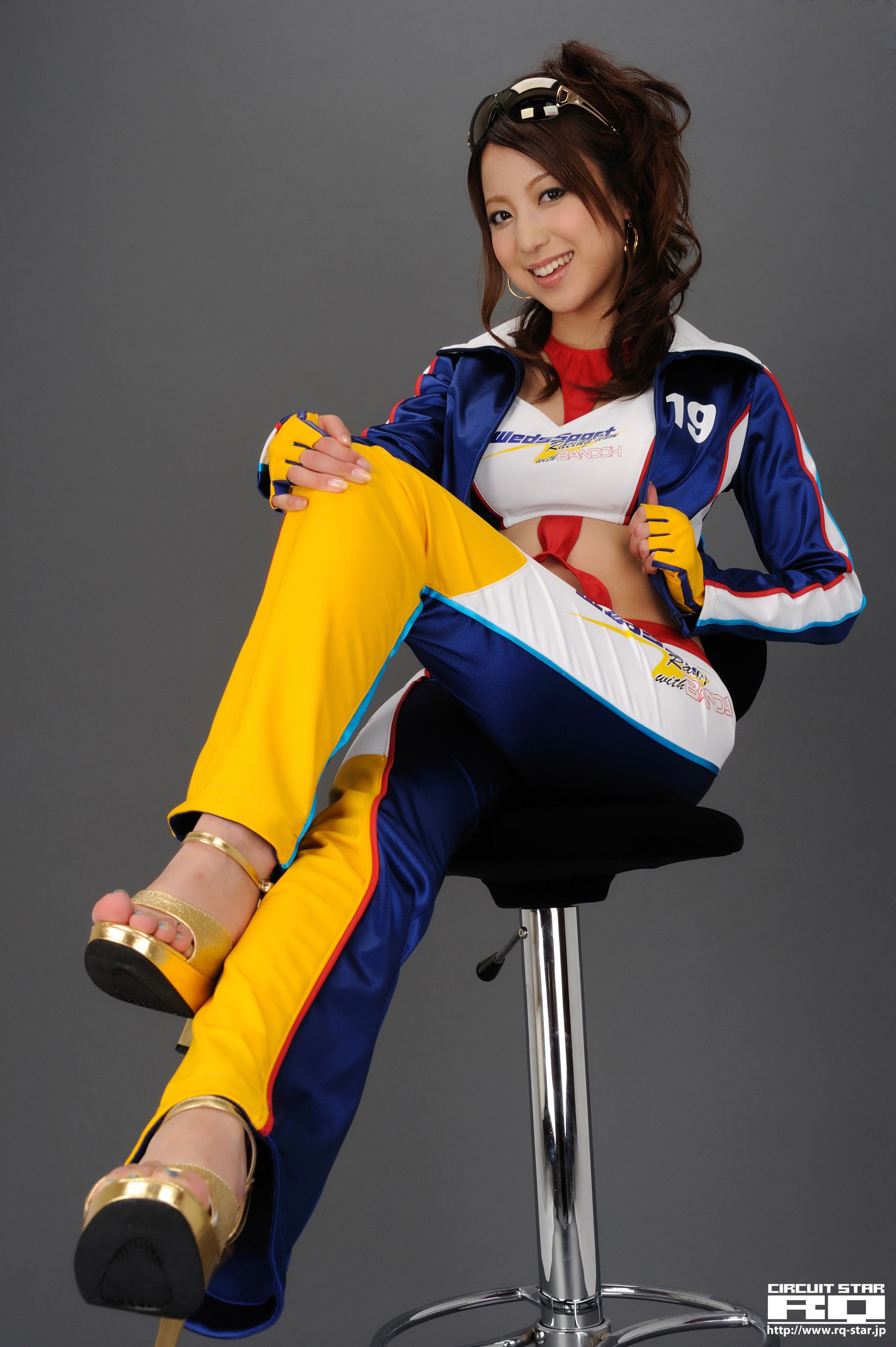 [RQ-STAR] NO.00301 横山かおり Race Queen 写真集/(140P)