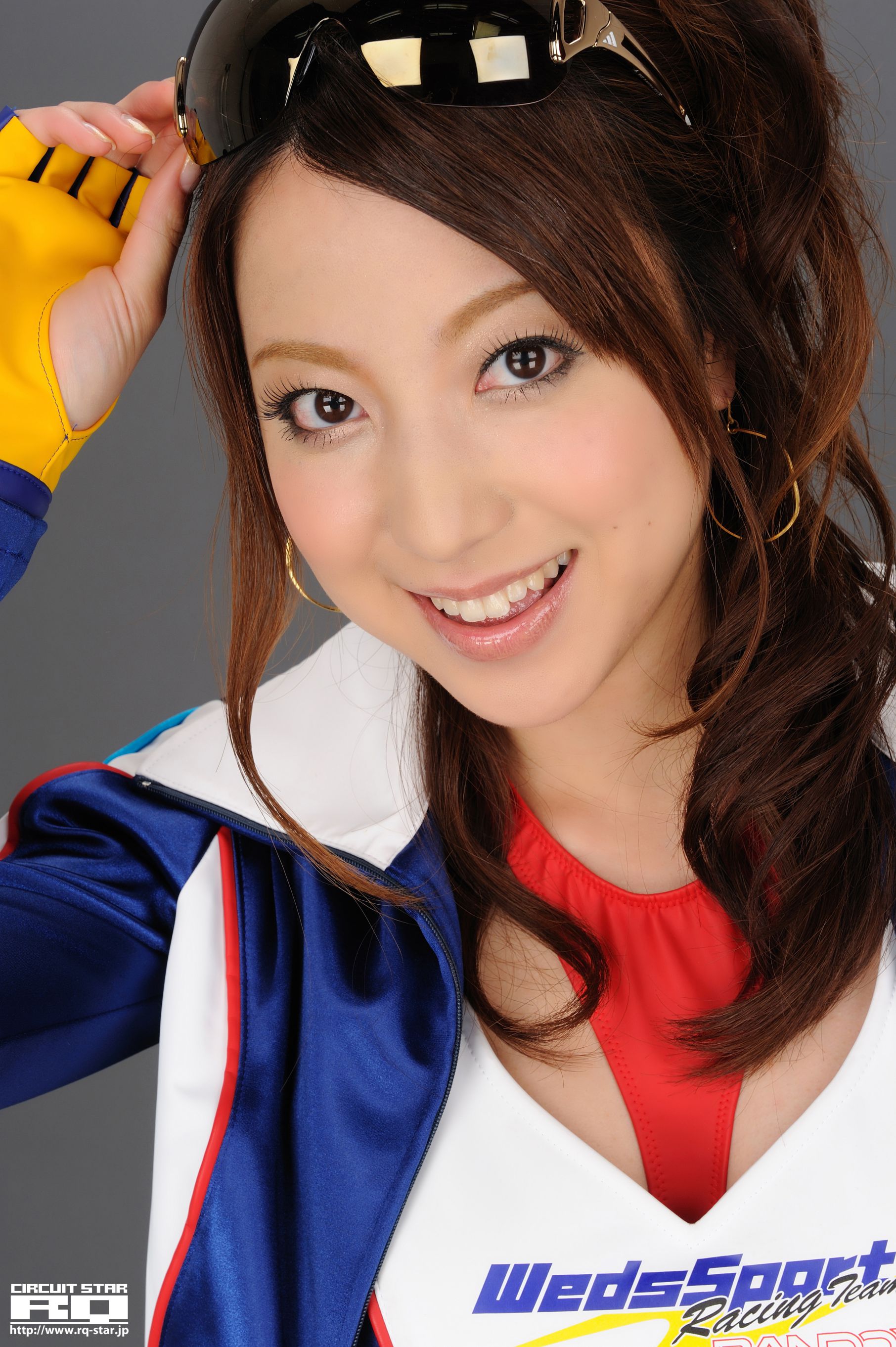 [RQ-STAR] NO.00301 横山かおり Race Queen 写真集/(140P)