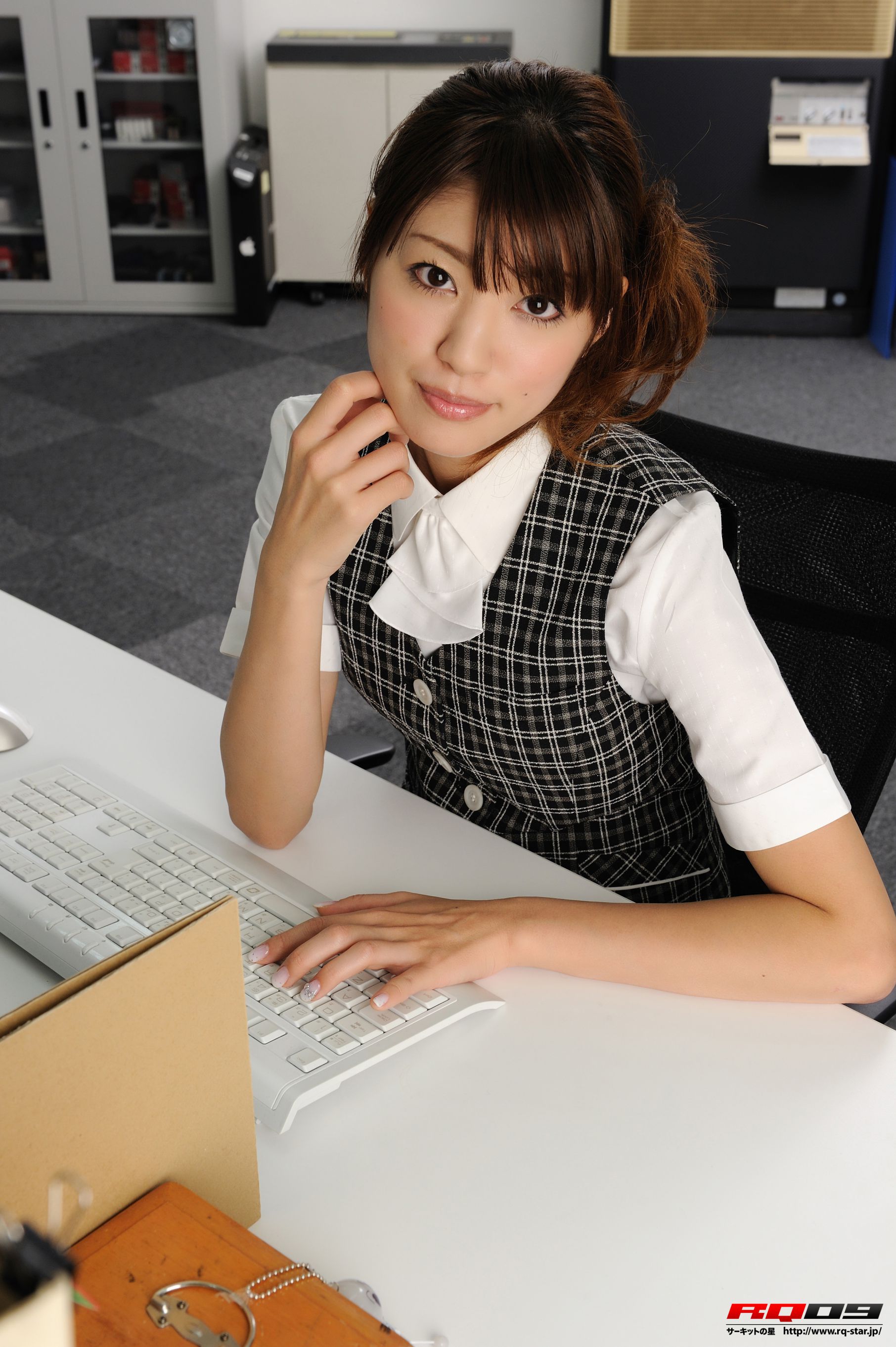 [RQ-STAR] NO.00240 矢代梢 Office Lady 办公室女郎 写真集/(87P)