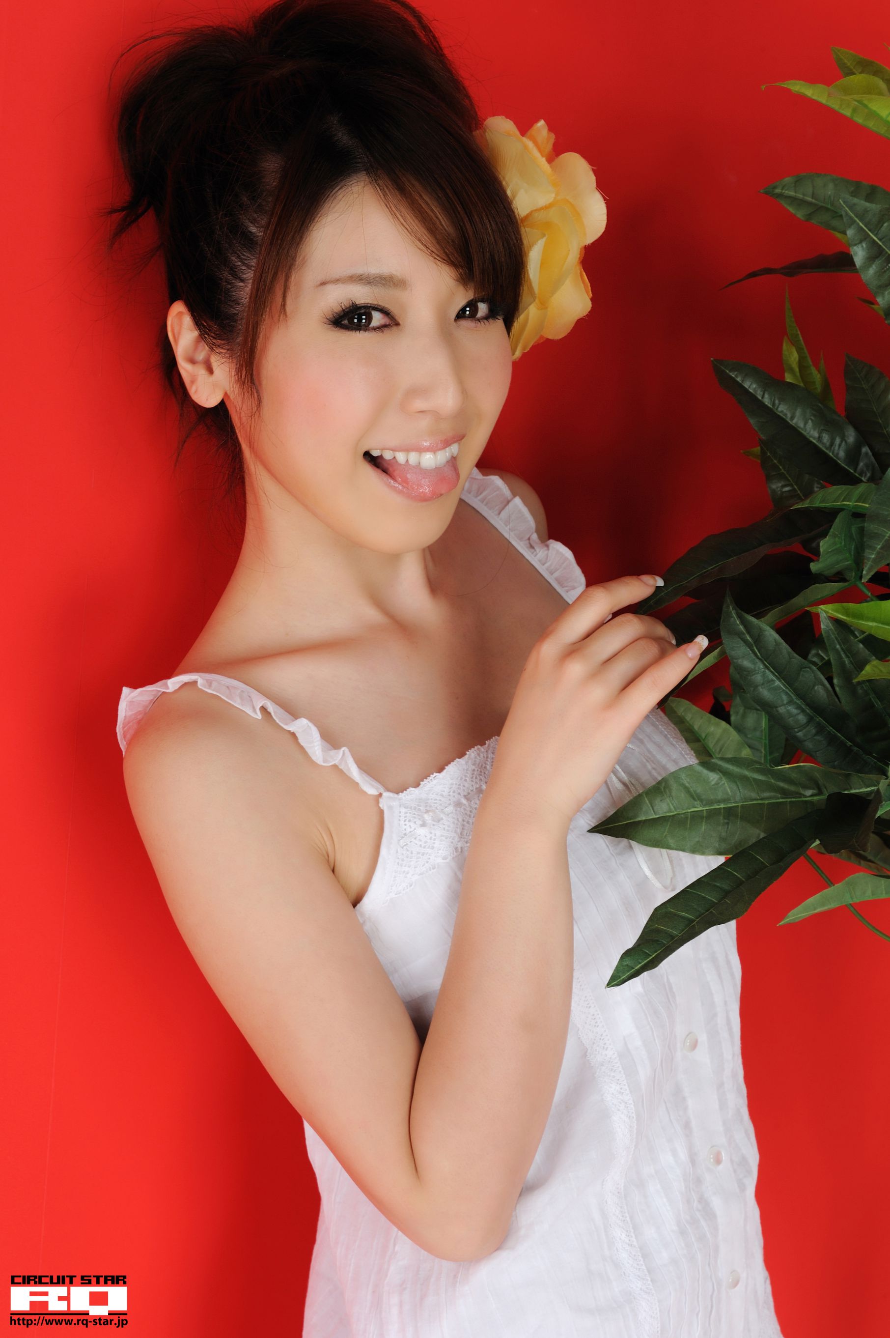 [RQ-STAR] NO.00273 Emi Shimizu 清水恵美 Private Dress 超短裙 写真集/(100P)