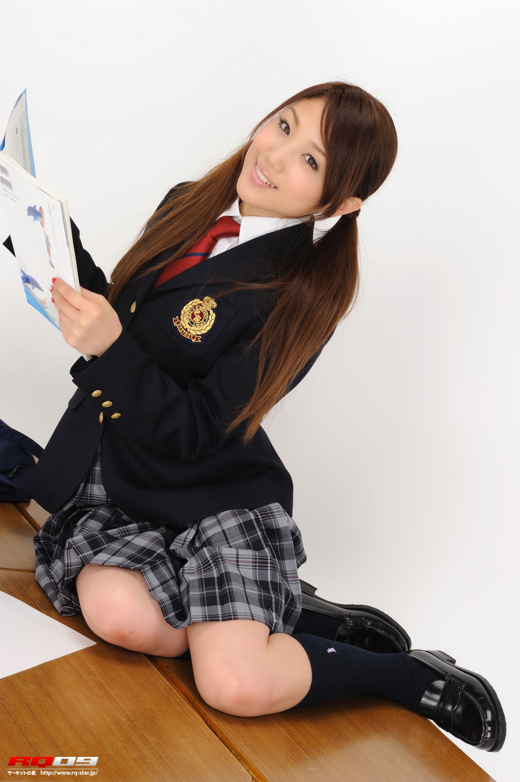 [RQ-STAR] NO.00252 木村亜梨沙 School Uniform 学生装系列 写真集/(115P)