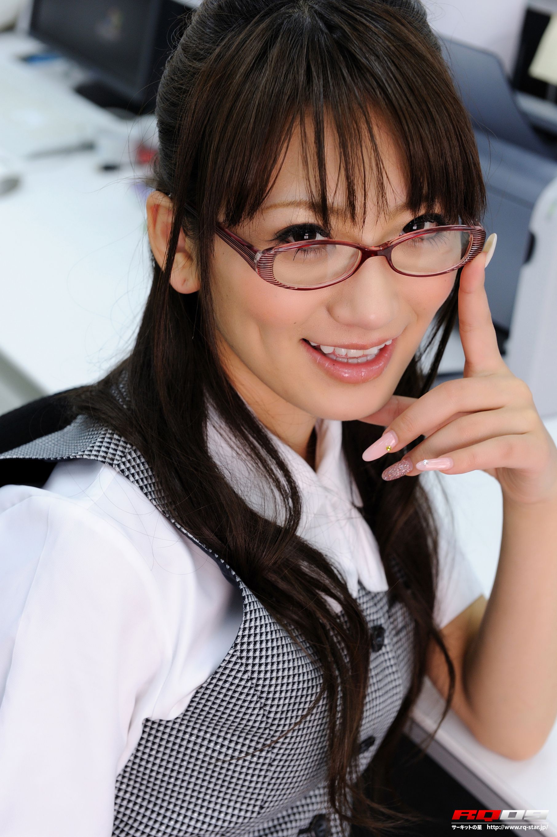 [RQ-STAR] NO.00248 Saki Kouzai 香西咲 Office Lady 写真集/(99P)