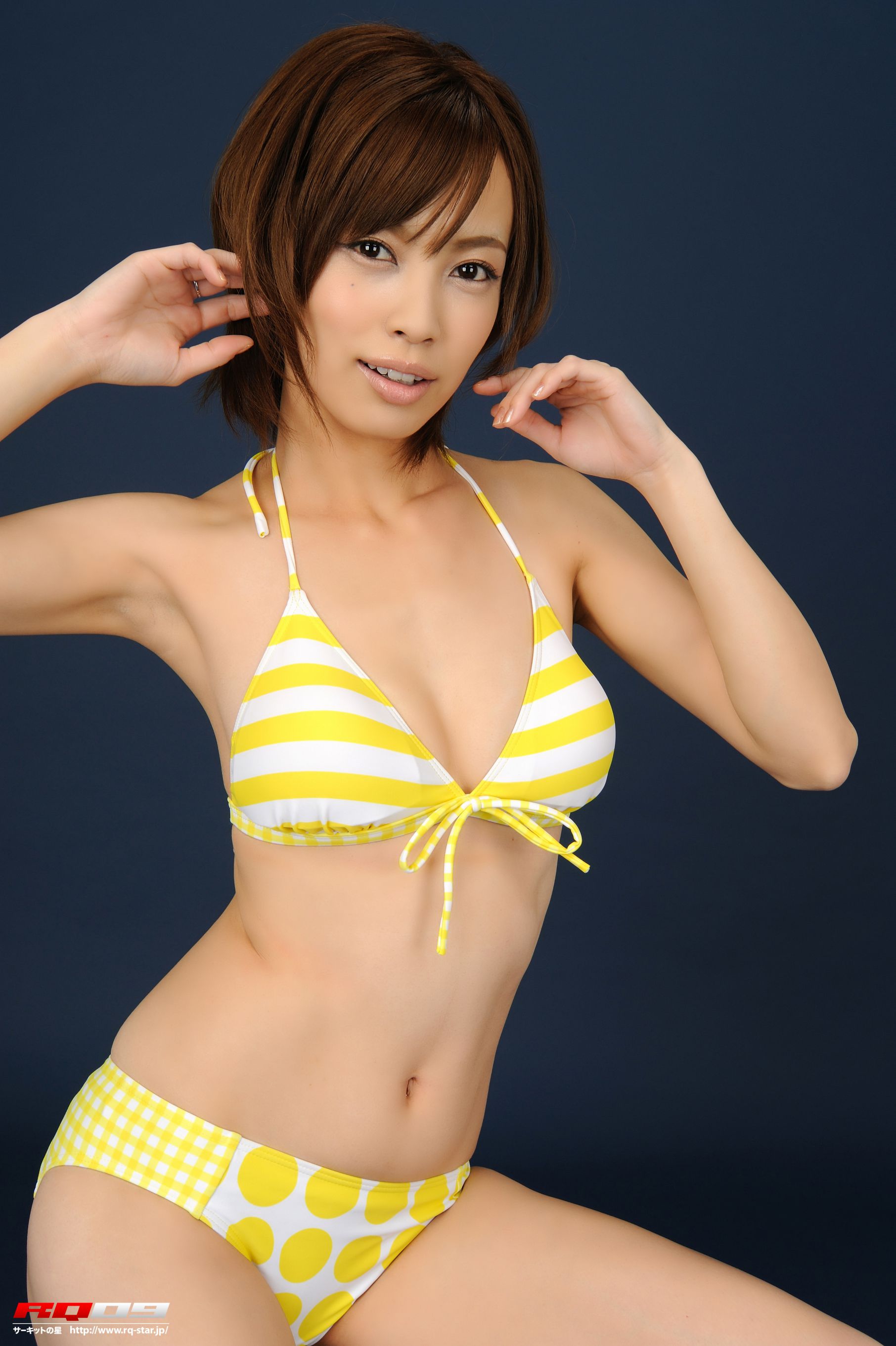 [RQ-STAR] NO.00185 Izumi Morita 森田泉美 Swim Suits 写真集/(102P)