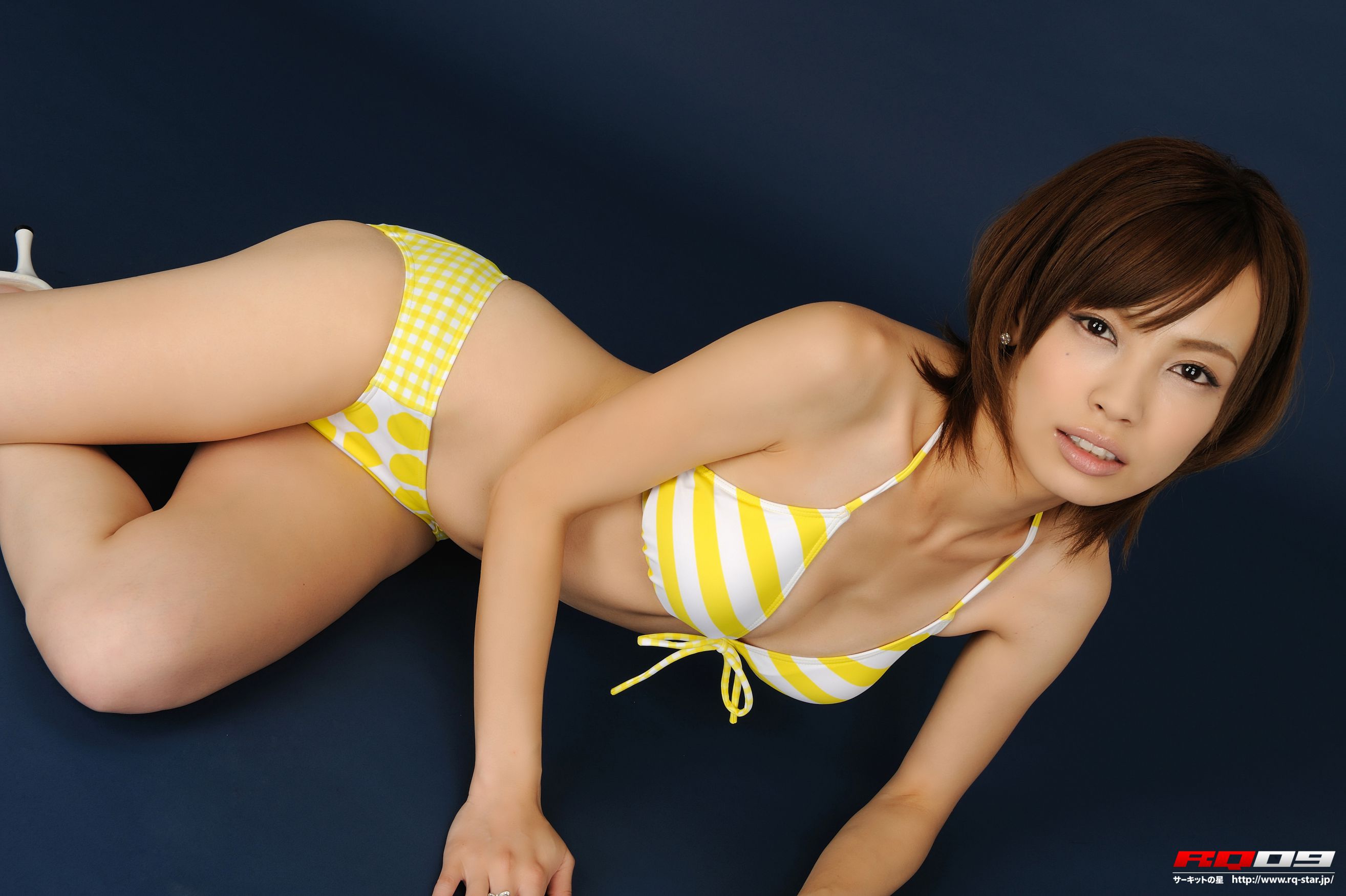 [RQ-STAR] NO.00185 Izumi Morita 森田泉美 Swim Suits 写真集/(102P)