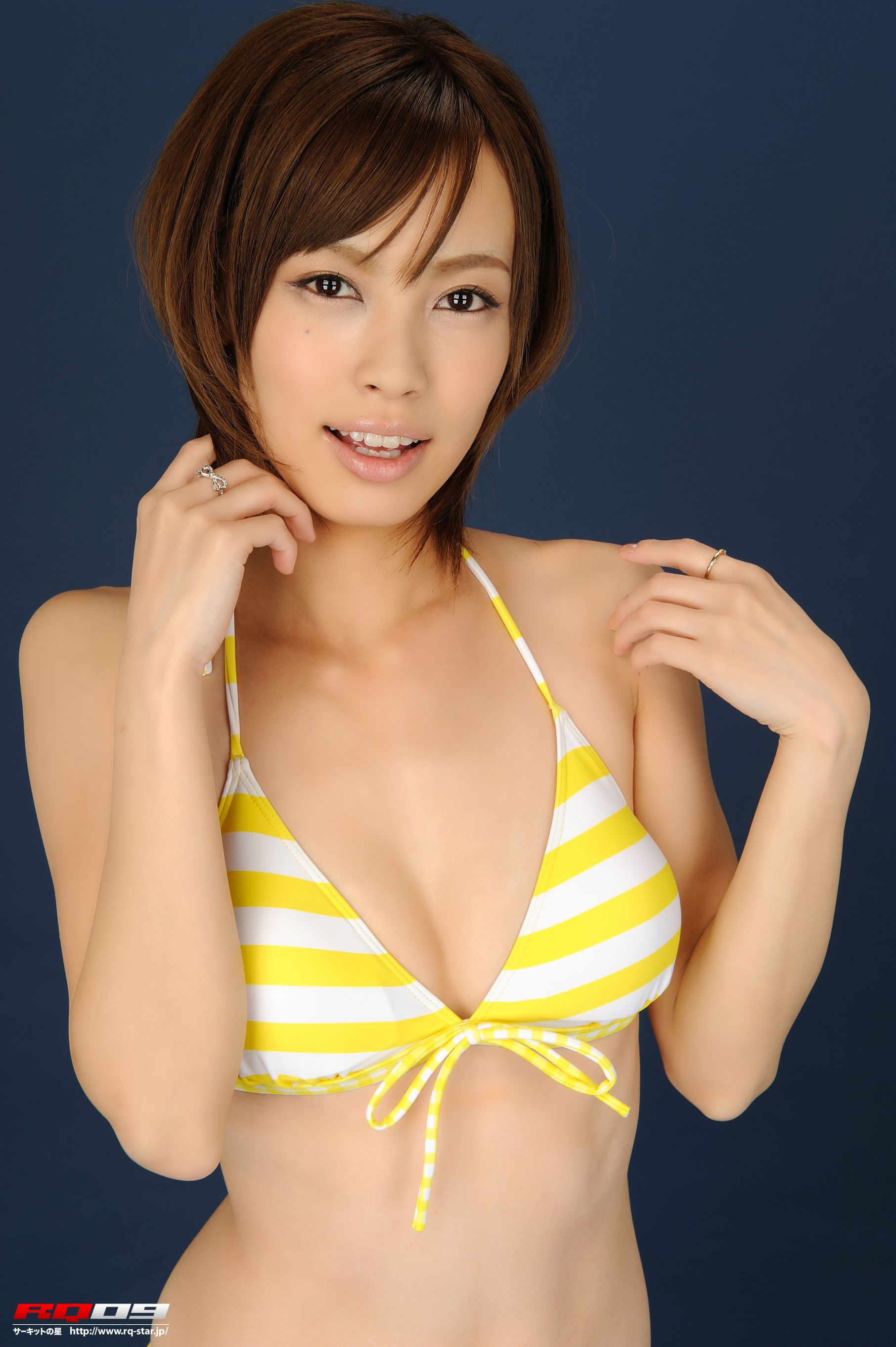 [RQ-STAR] NO.00185 Izumi Morita 森田泉美 Swim Suits 写真集/(102P)