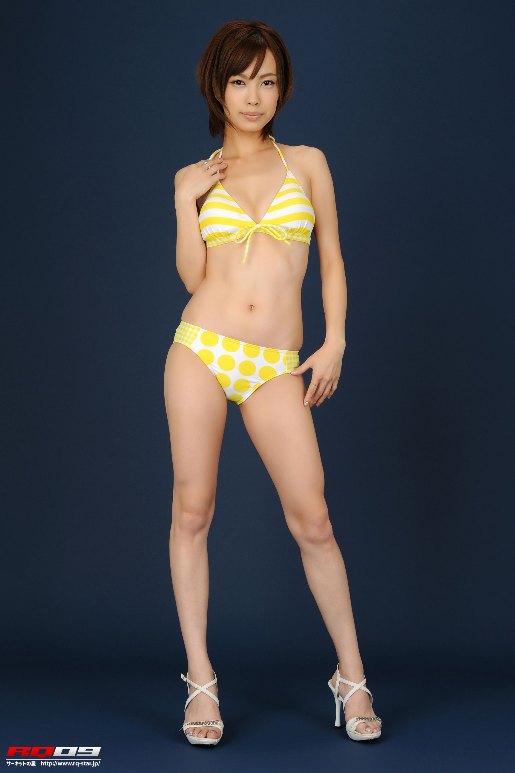 [RQ-STAR] NO.00185 Izumi Morita 森田泉美 Swim Suits 写真集/(102P)