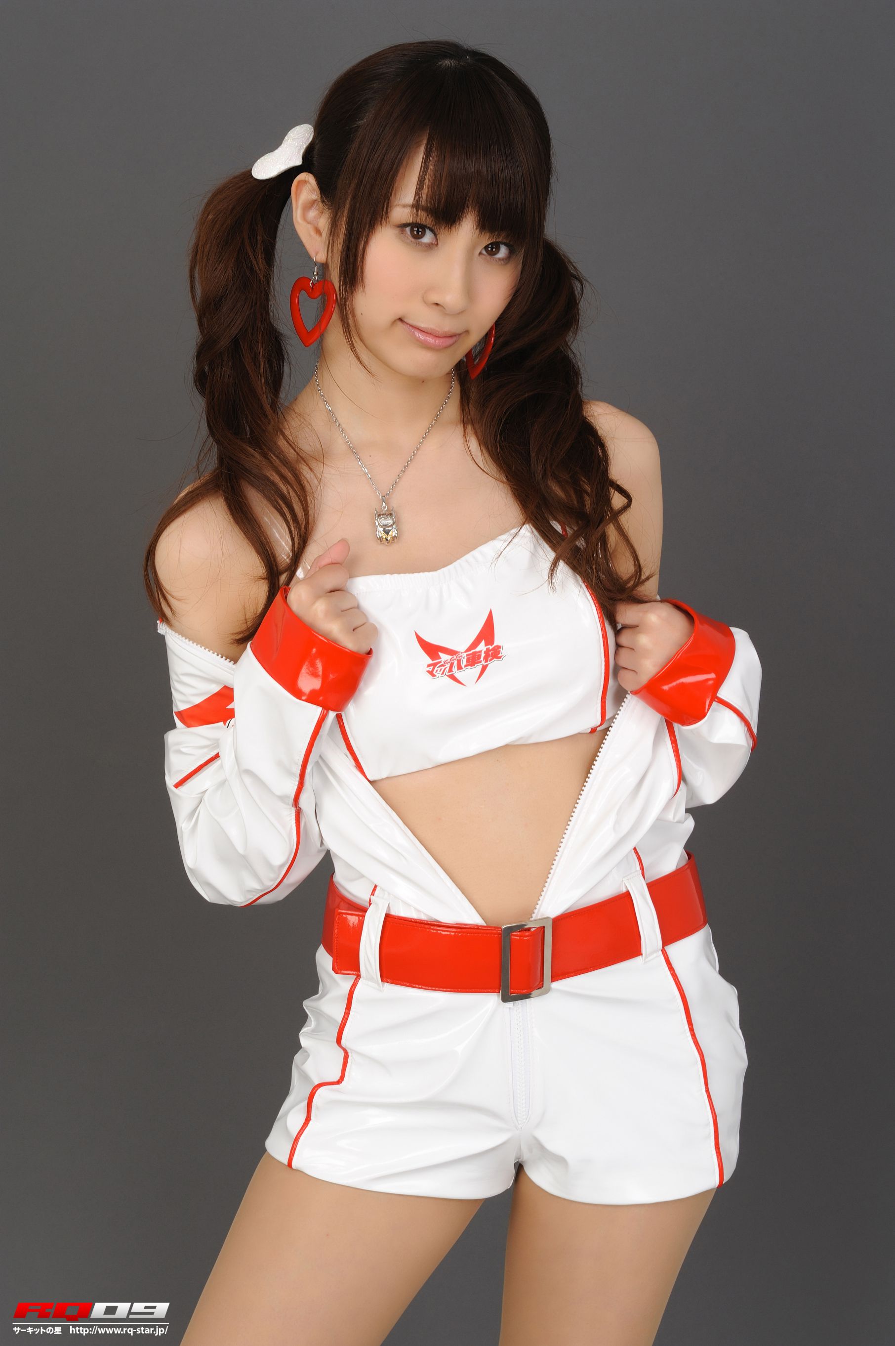 [RQ-STAR] NO.00149 林杏菜 Race Queen – Team Mach 写真集/(130P)