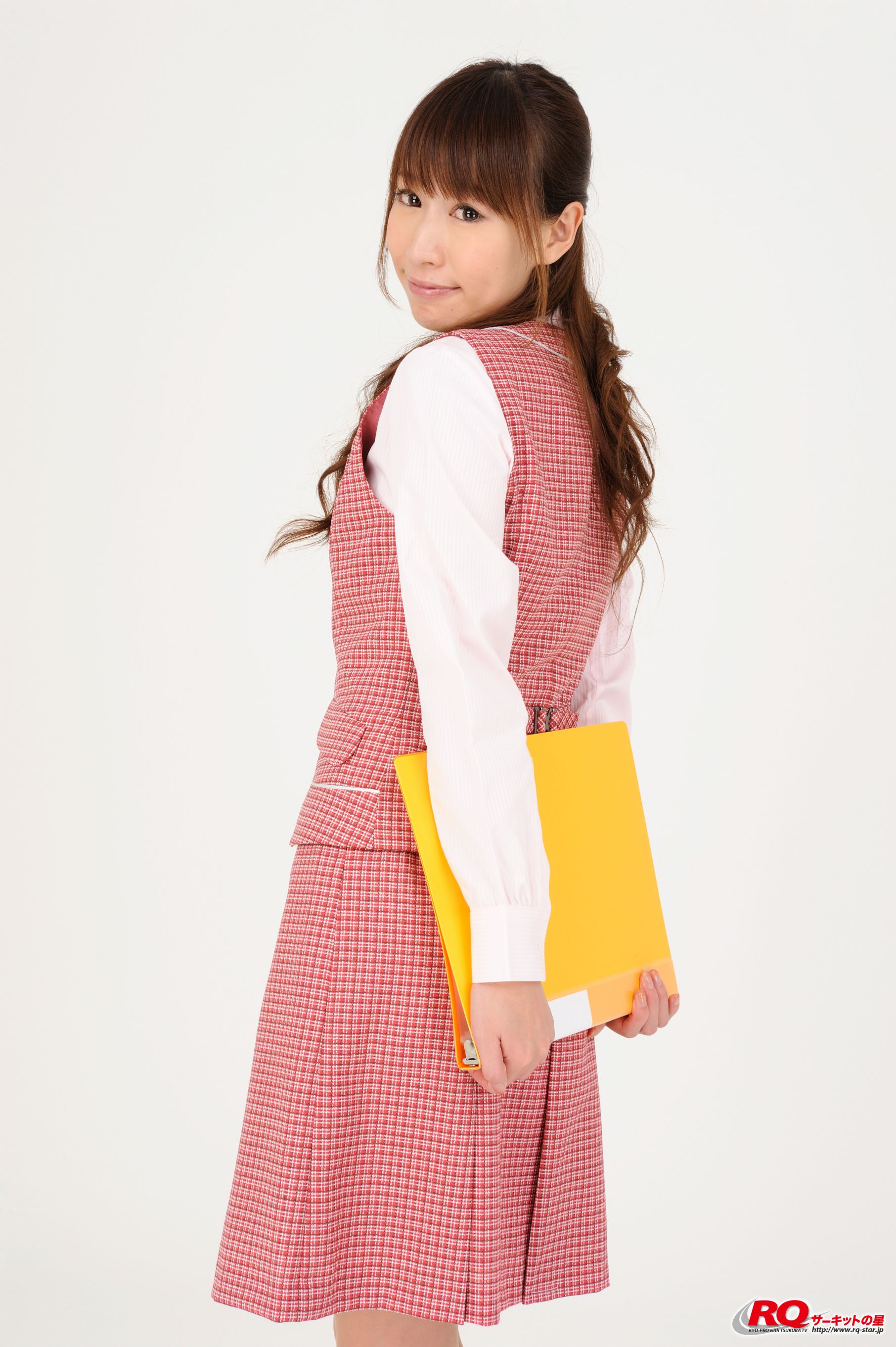 [RQ-STAR] NO.00104 山本里奈 Office Lady制服系列写真集/(99P)