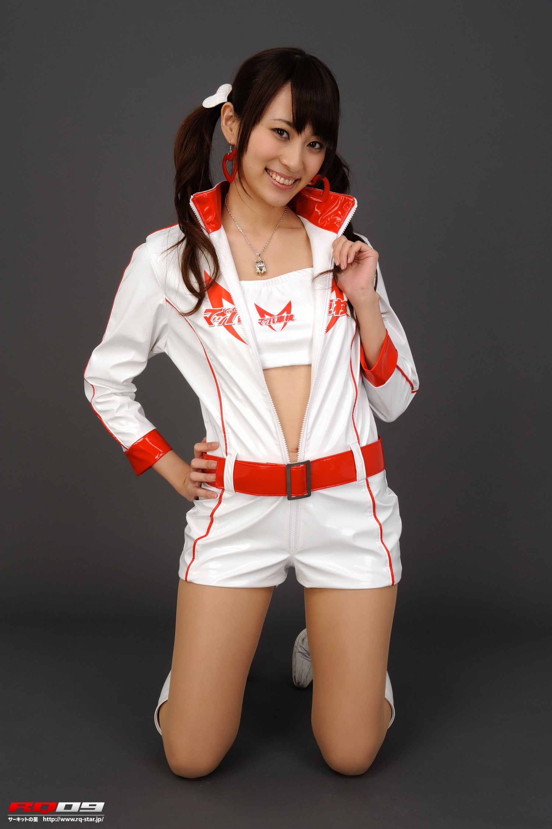 [RQ-STAR] NO.00149 林杏菜 Race Queen – Team Mach 写真集/(130P)