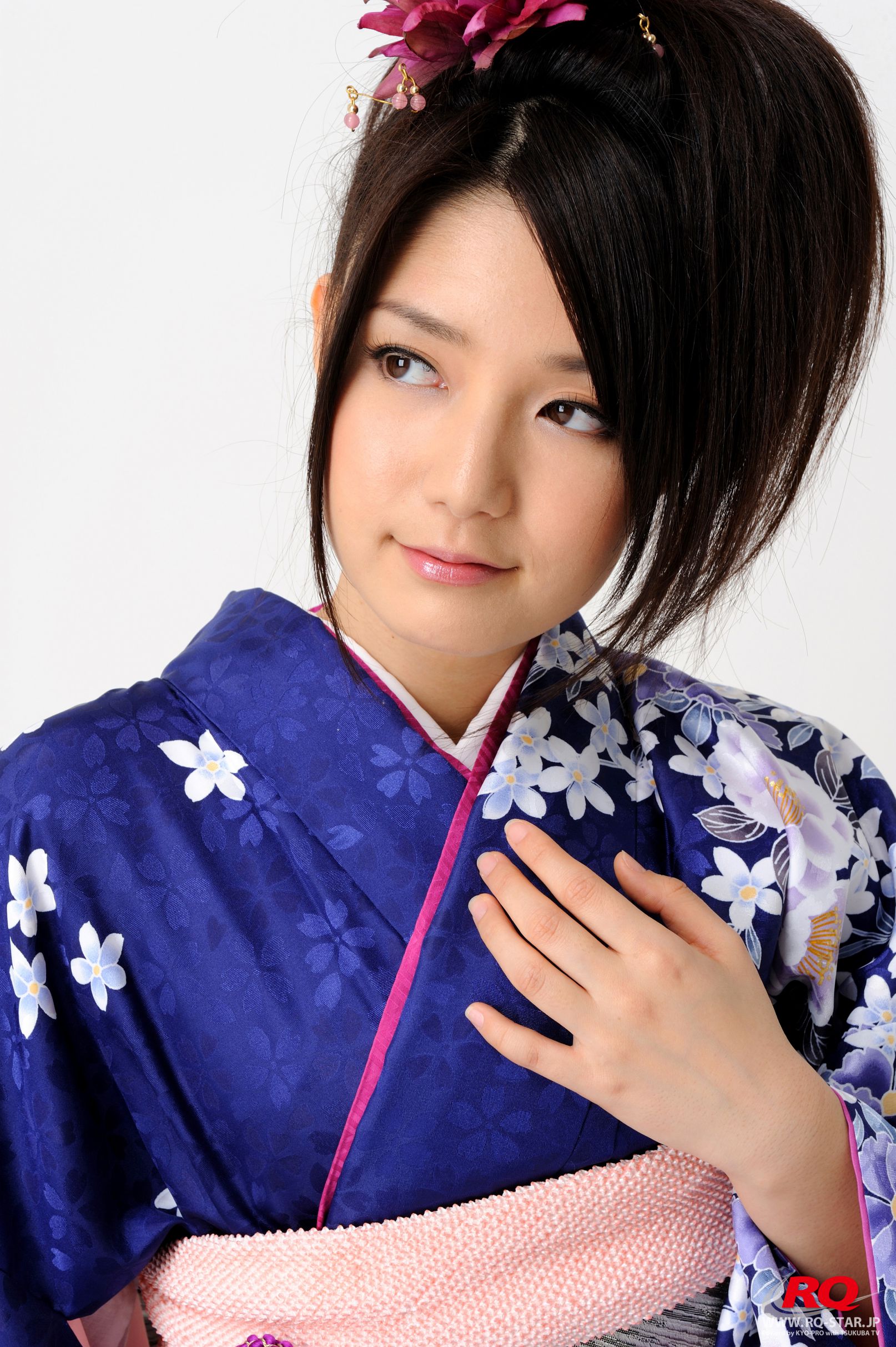 [RQ-STAR] NO.00068 古崎瞳 謹賀新年 Kimono – Happy New Year 和服系列/(75P)