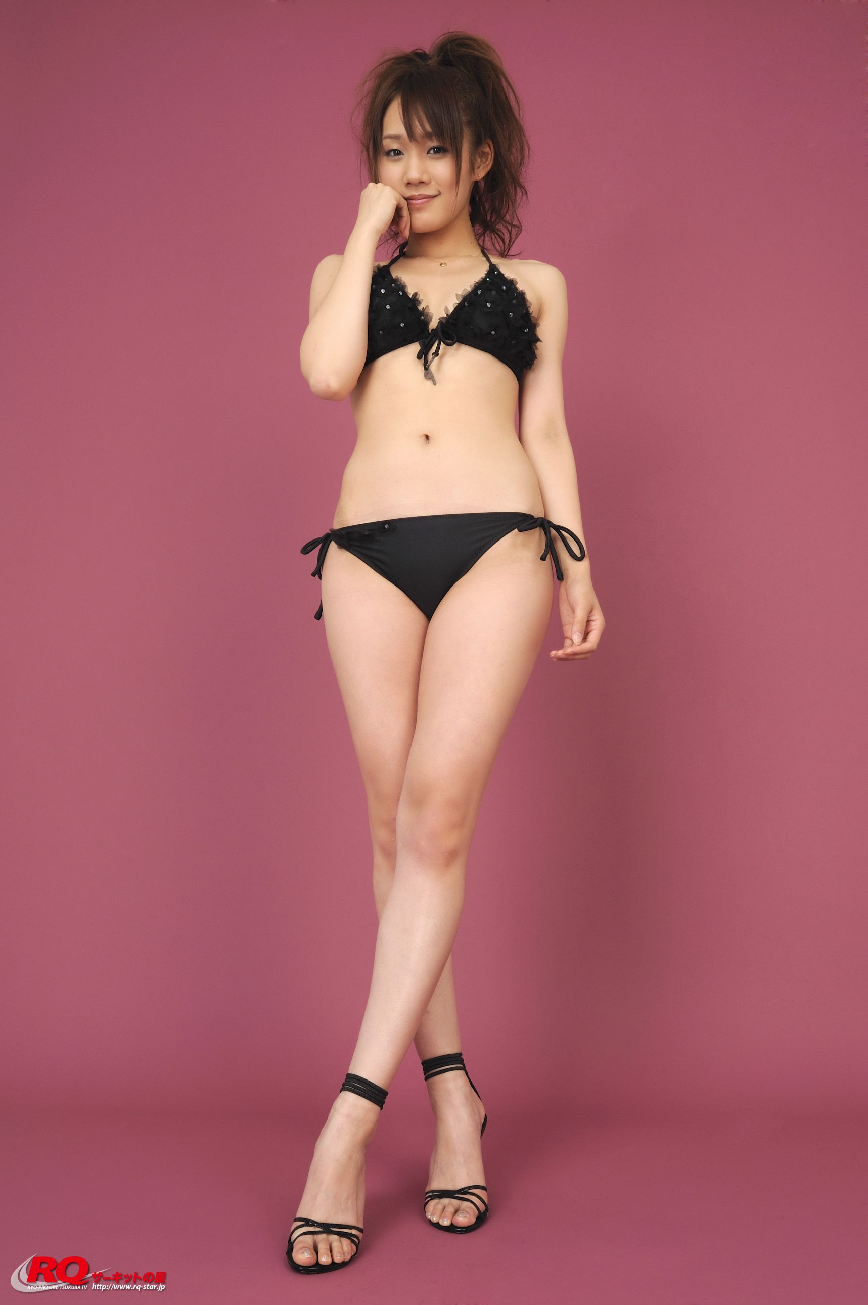 [RQ-STAR] NO.00126 Reina Fuchiwaki 淵脇レイナ Swim Suits – Black 写真集/(122P)