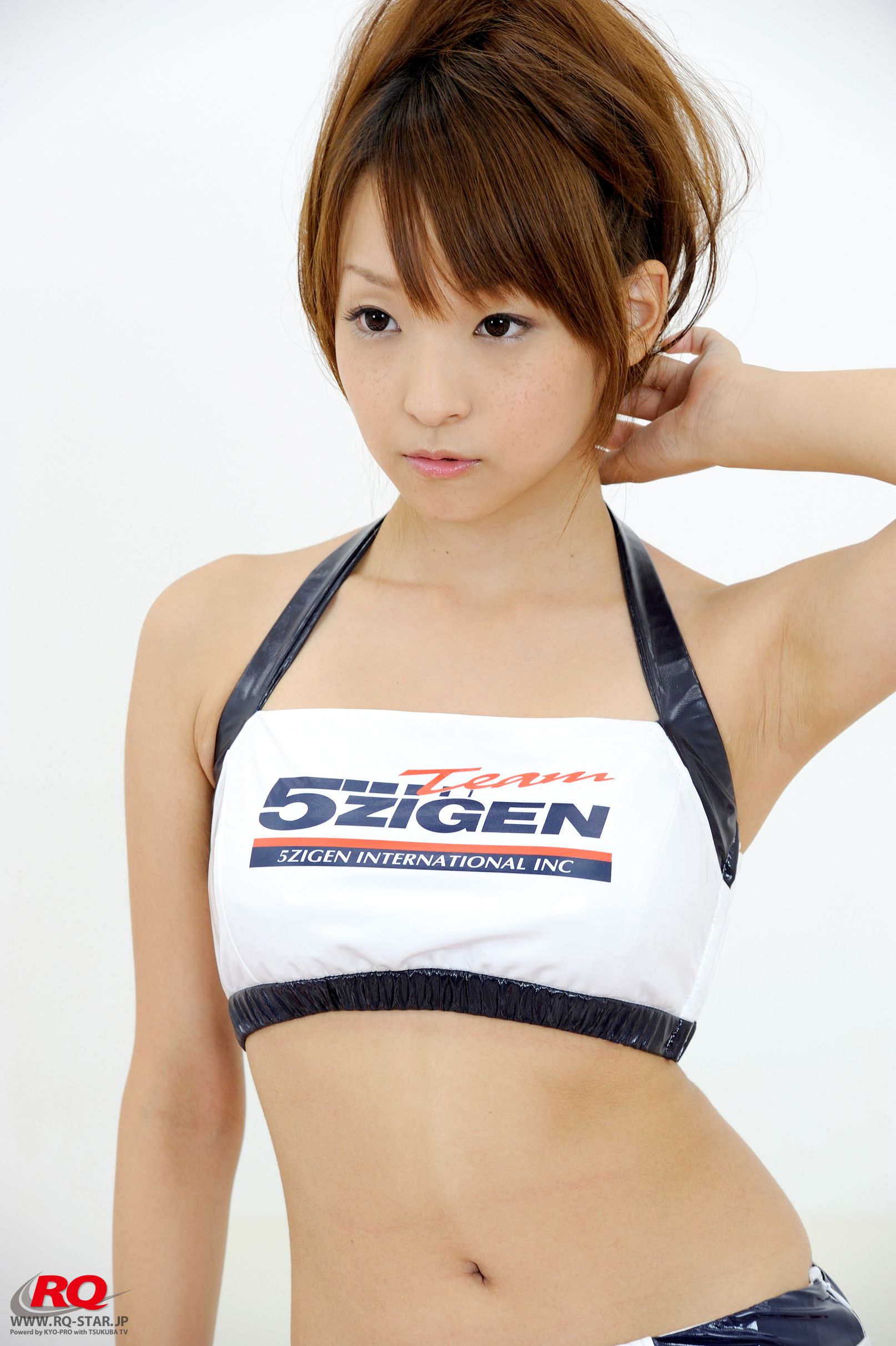 [RQ-STAR] NO.00085 Mio Aoki 青木未央 Race Queen – 2008 5Zigen 写真集/(43P)