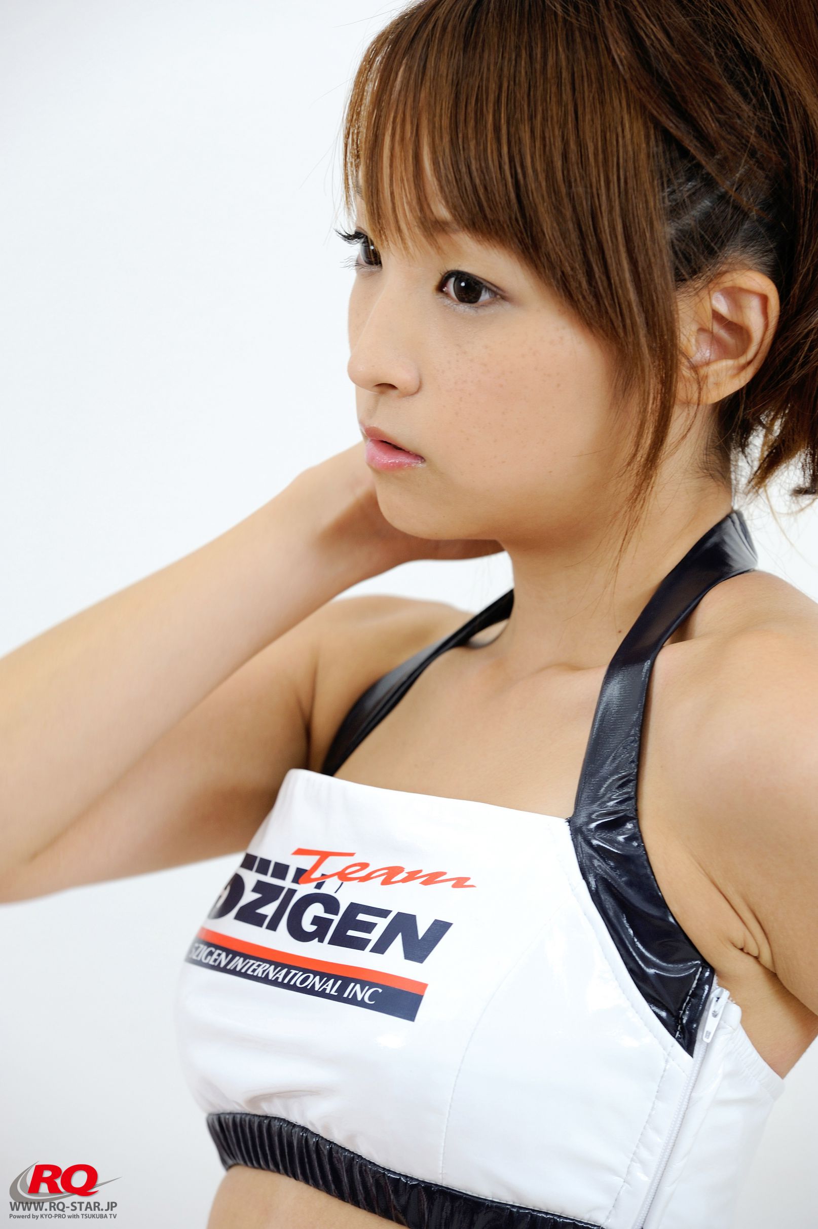 [RQ-STAR] NO.00085 Mio Aoki 青木未央 Race Queen – 2008 5Zigen 写真集/(43P)