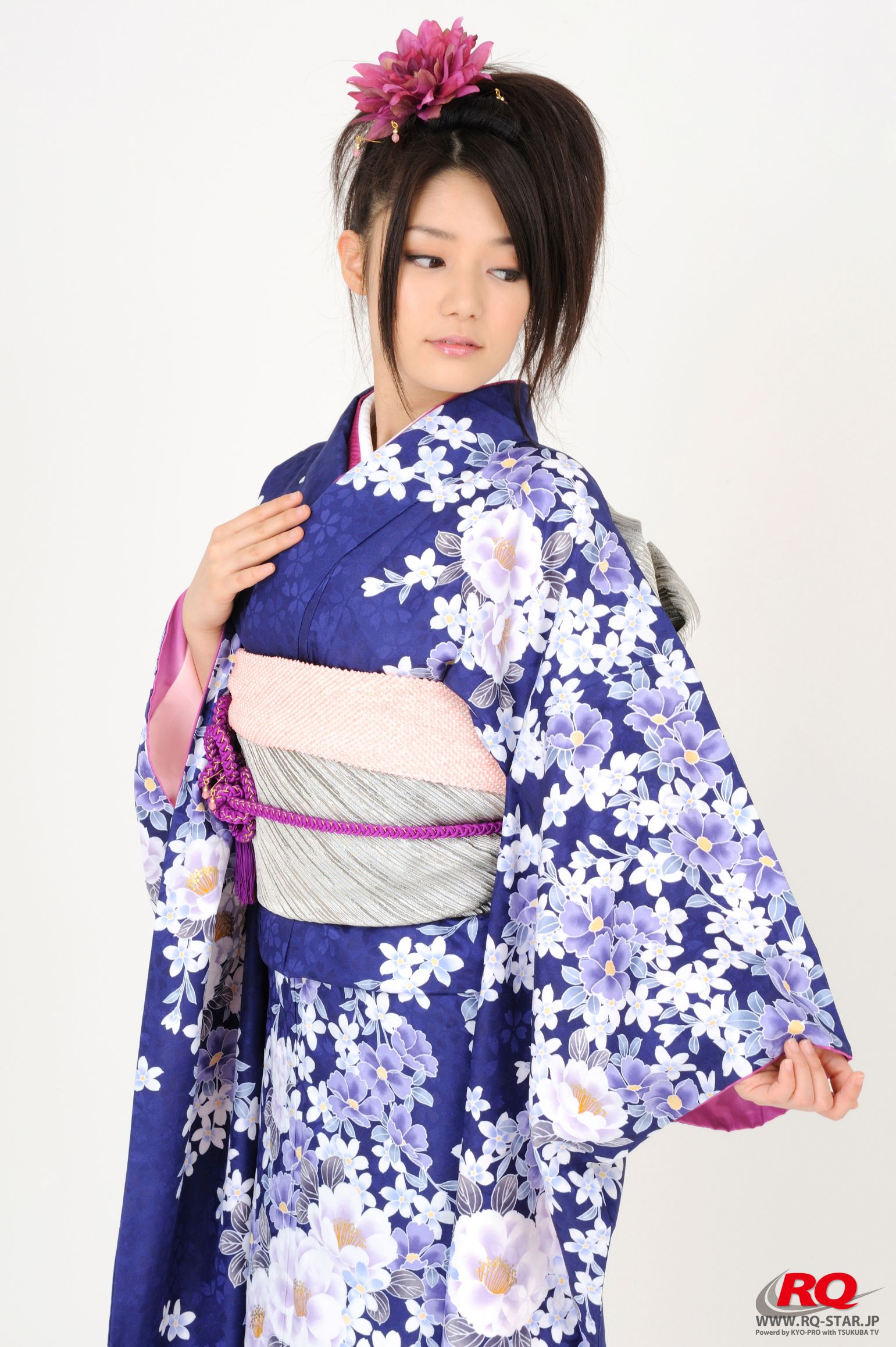 [RQ-STAR] NO.00068 古崎瞳 謹賀新年 Kimono – Happy New Year 和服系列/(75P)