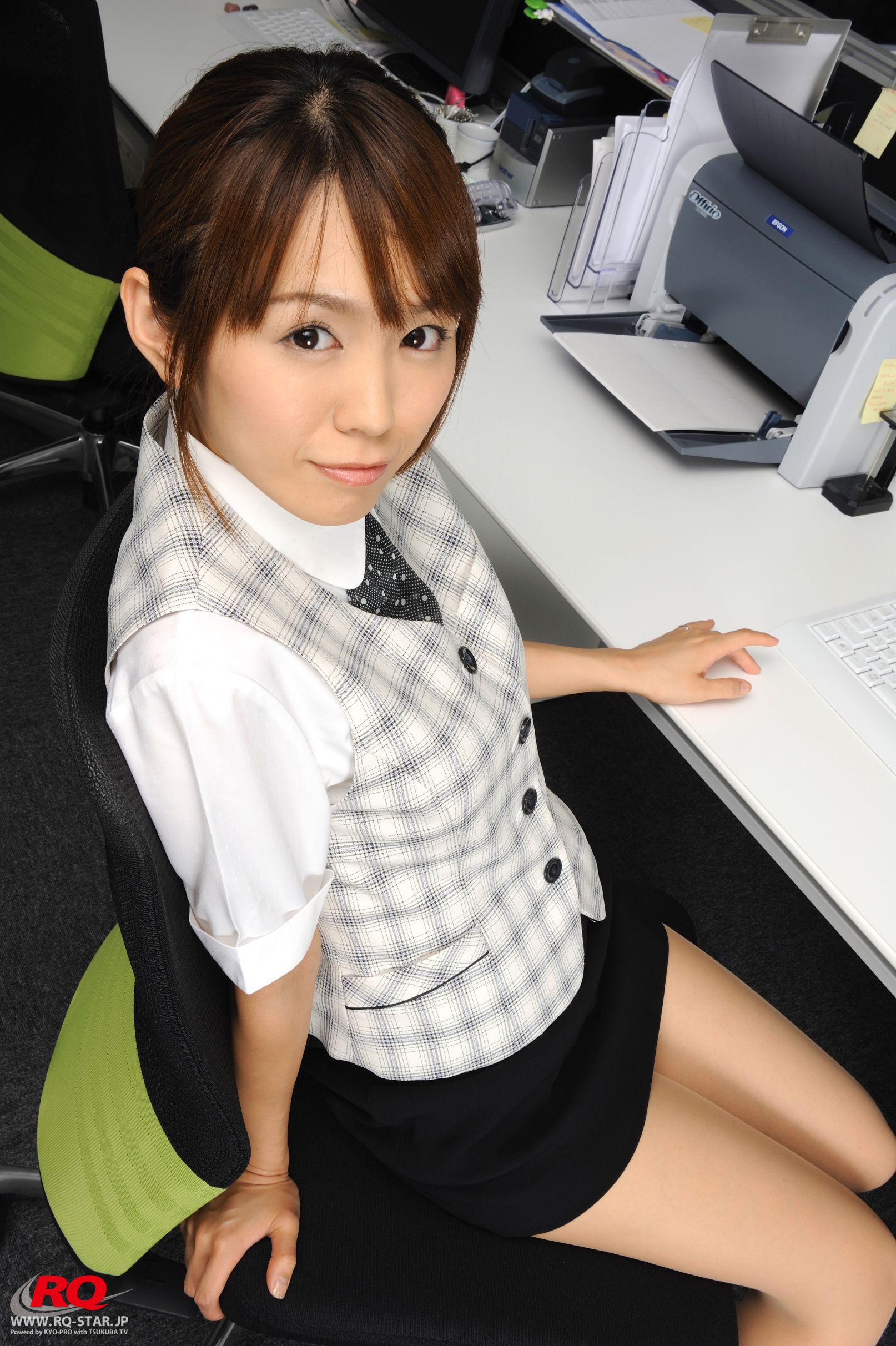 [RQ-STAR] NO.00055 Kotomi Kurosawa 黒沢琴美 Office Lady 写真集/(105P)