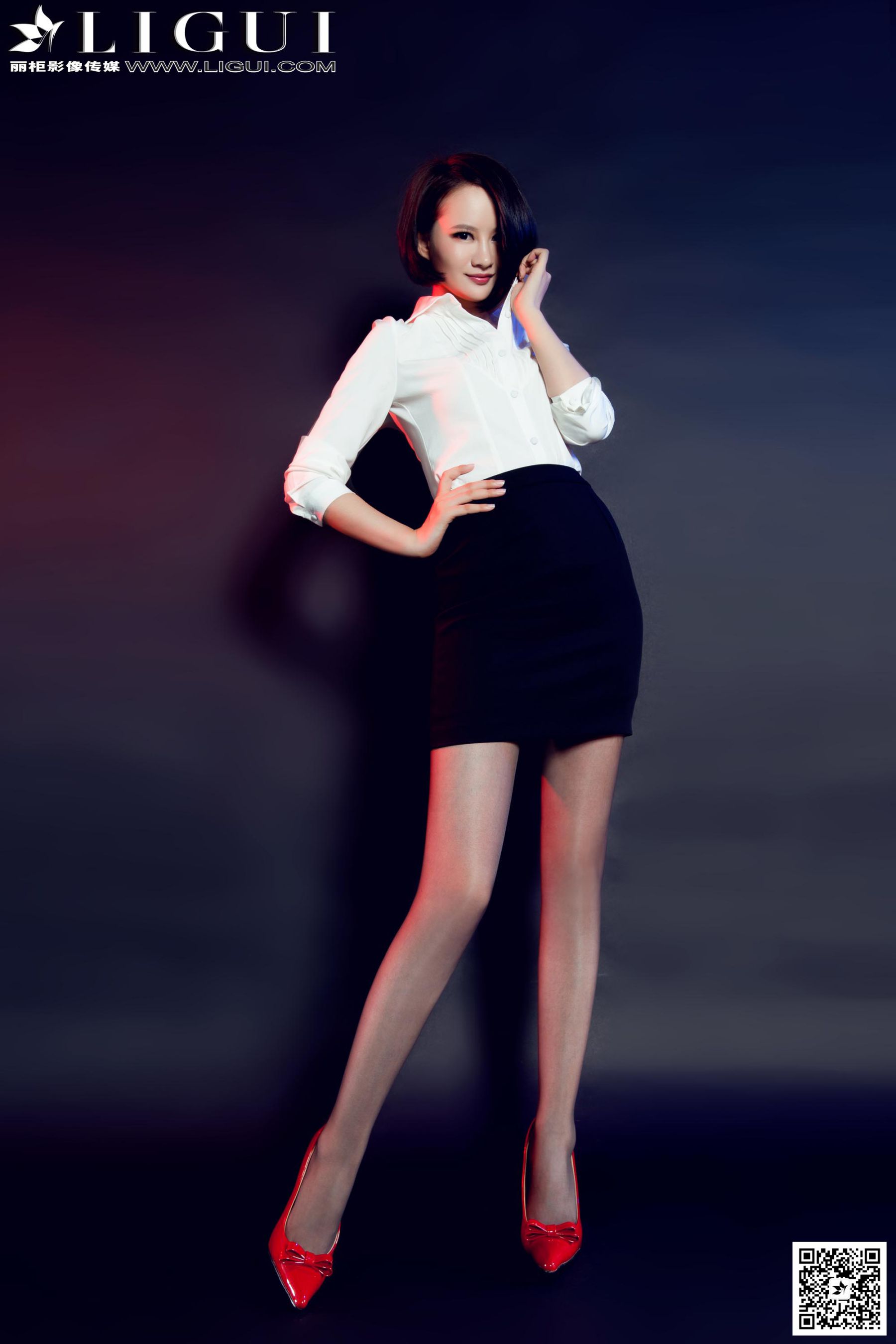 [丽柜LiGui] Model AMY《红高跟短发灰丝女郎》美腿玉足写真图片/(43P)