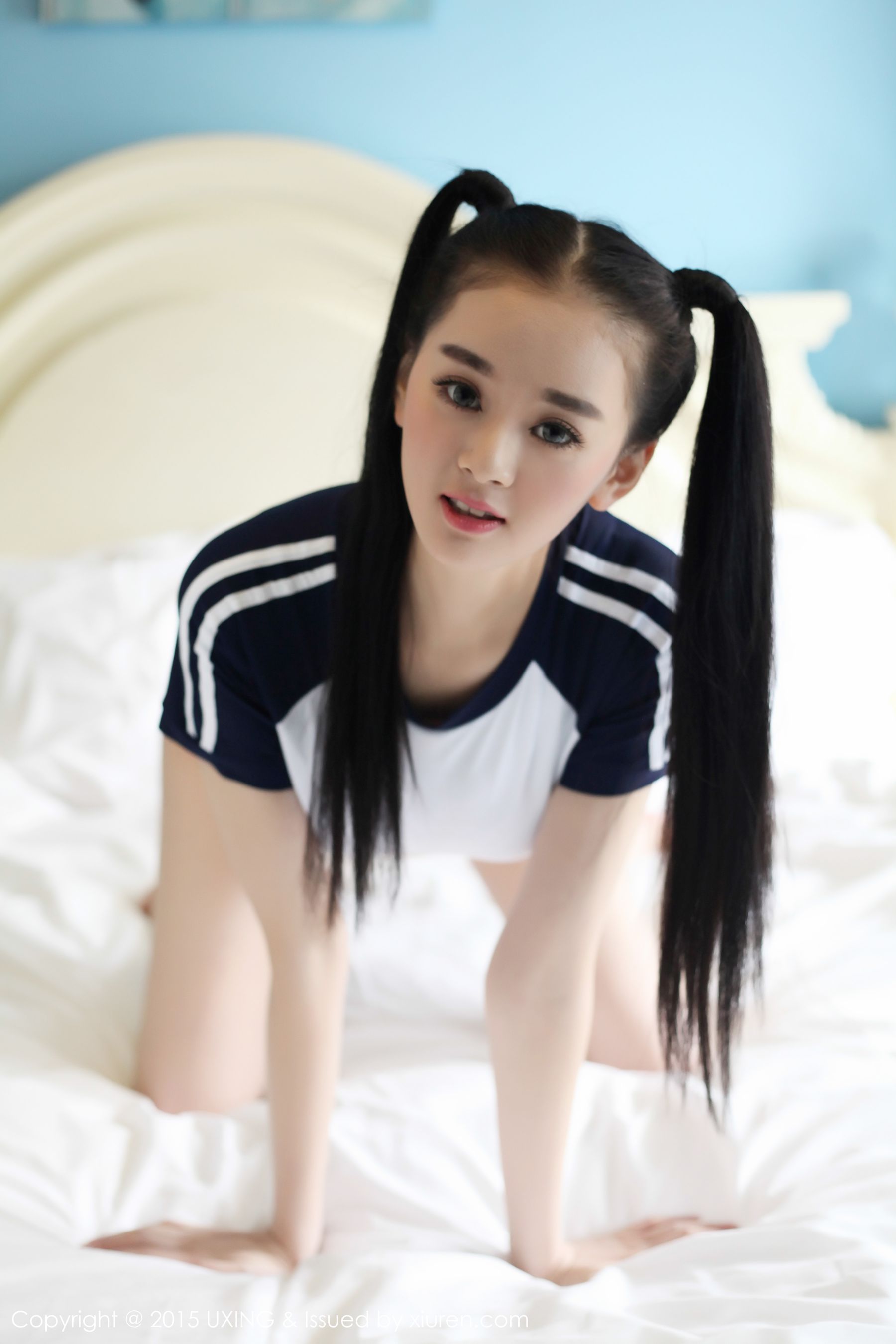 温馨baby - 极品美少女校服系列 [UXING优星馆] Vol.027 写真集/(44P)