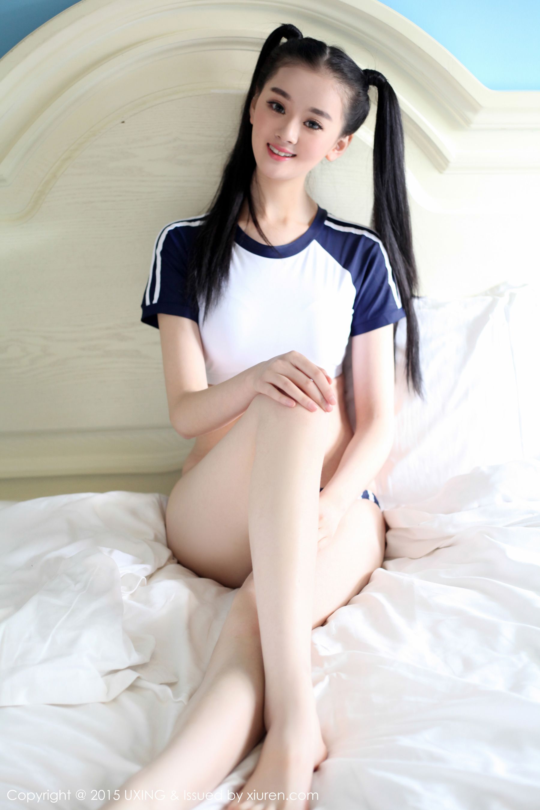 温馨baby - 极品美少女校服系列 [UXING优星馆] Vol.027 写真集/(44P)