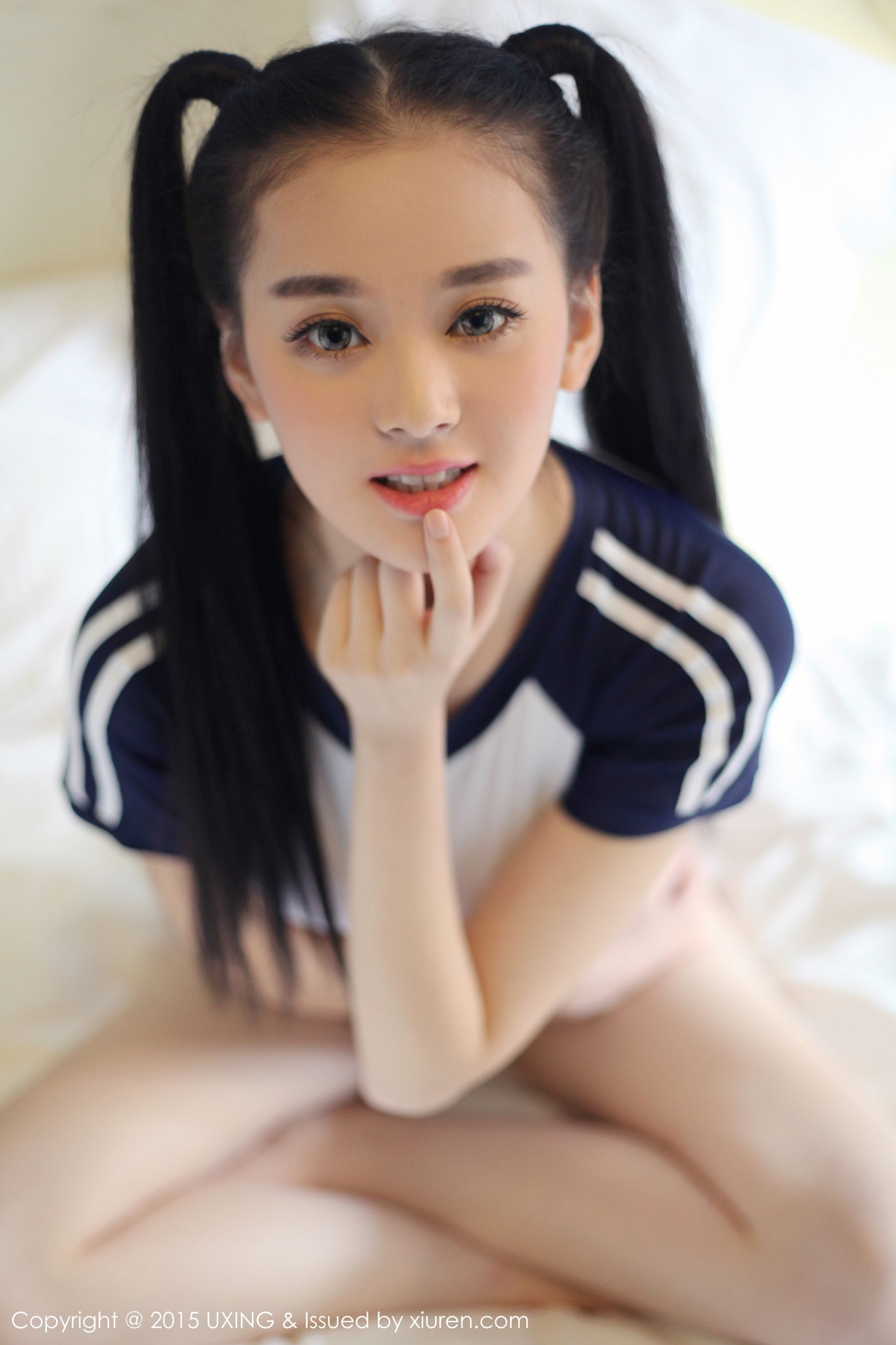 温馨baby - 极品美少女校服系列 [UXING优星馆] Vol.027 写真集/(44P)