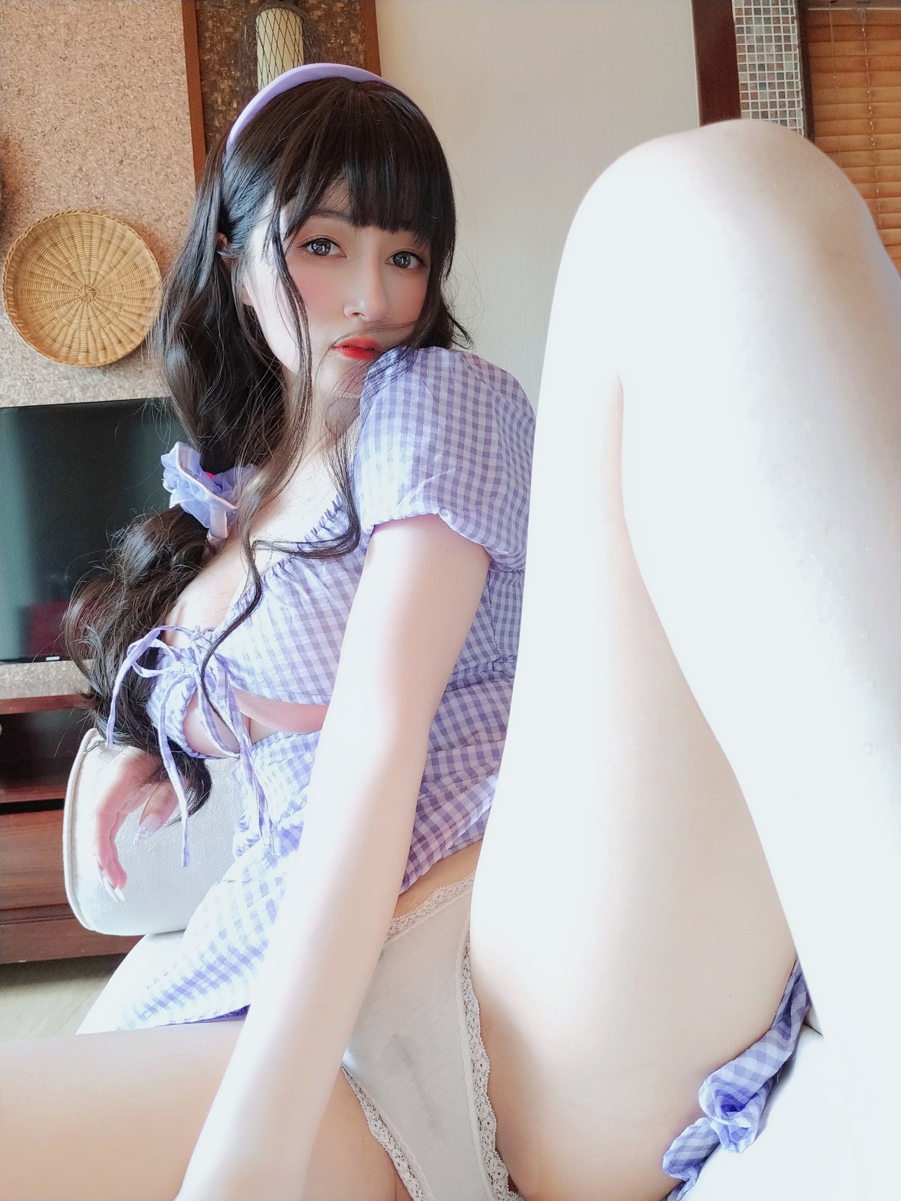 [网红COSER写真] Coser小姐姐白银 - 夏日的格子连衣裙/(85P)