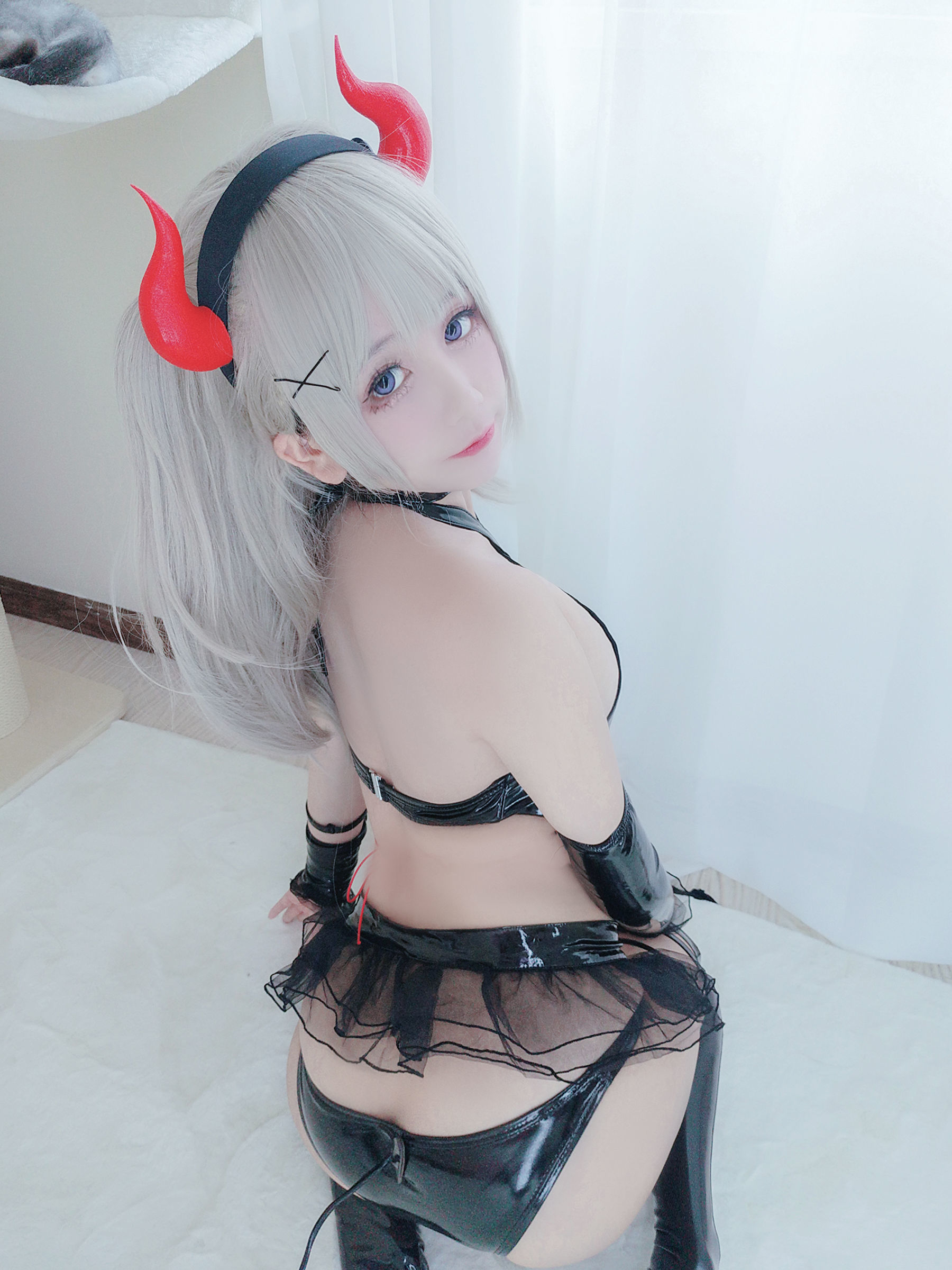 [网红COSER写真] Cosplay日奈娇 - 束缚魅魔/(100P)