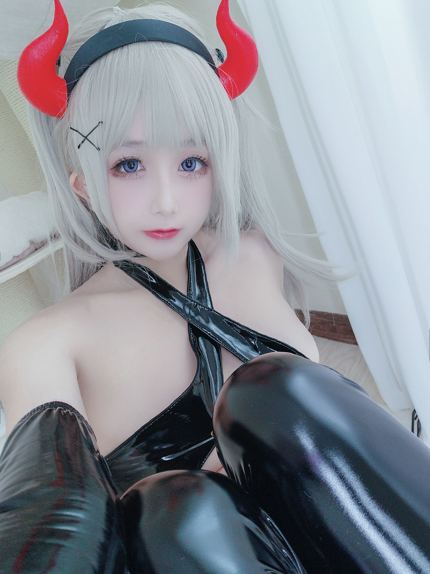 [网红COSER写真] Cosplay日奈娇 - 束缚魅魔/(100P)