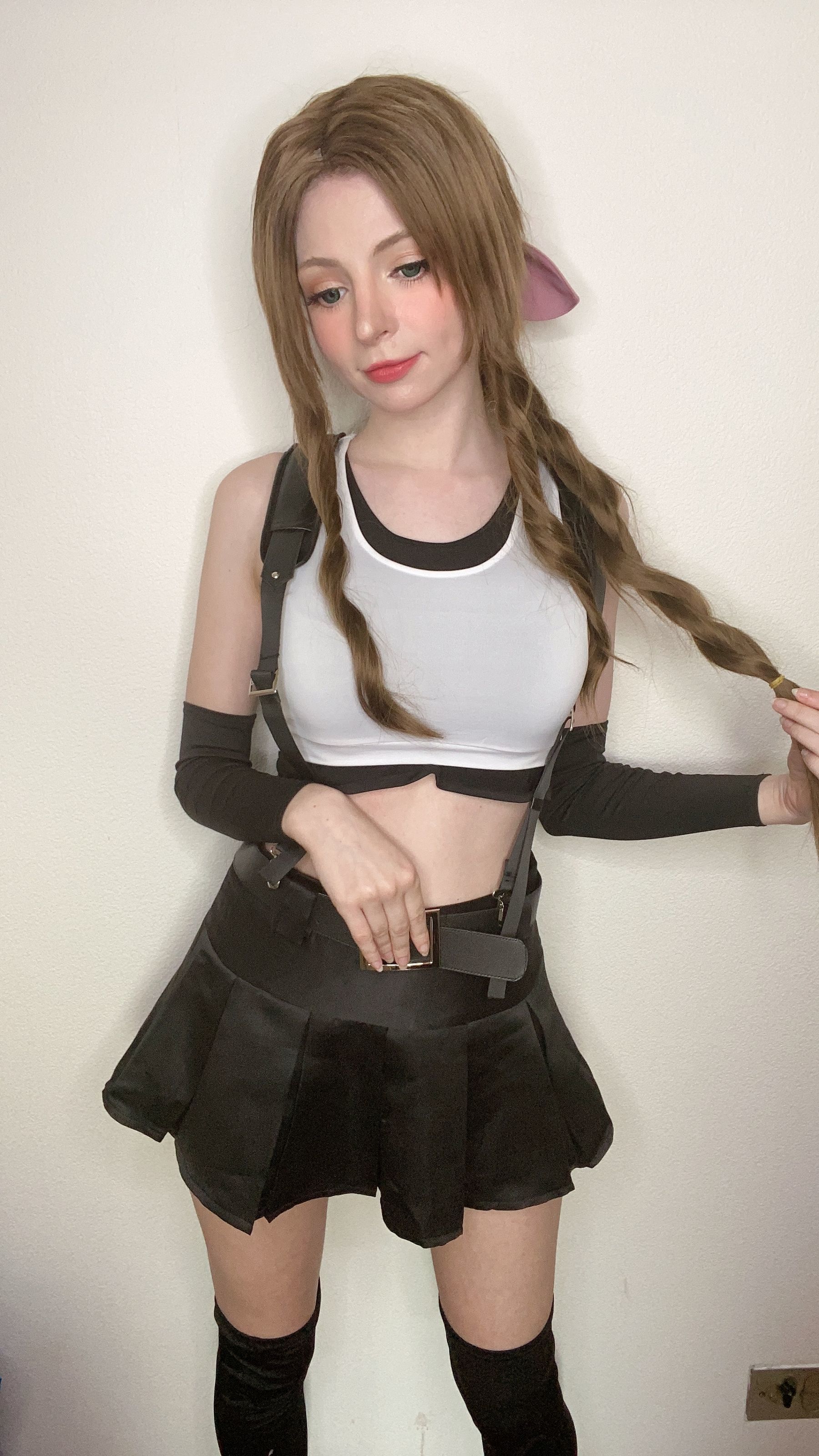 [网红COSER写真] Peach milky - Aerith Tifa Swap/(66P)