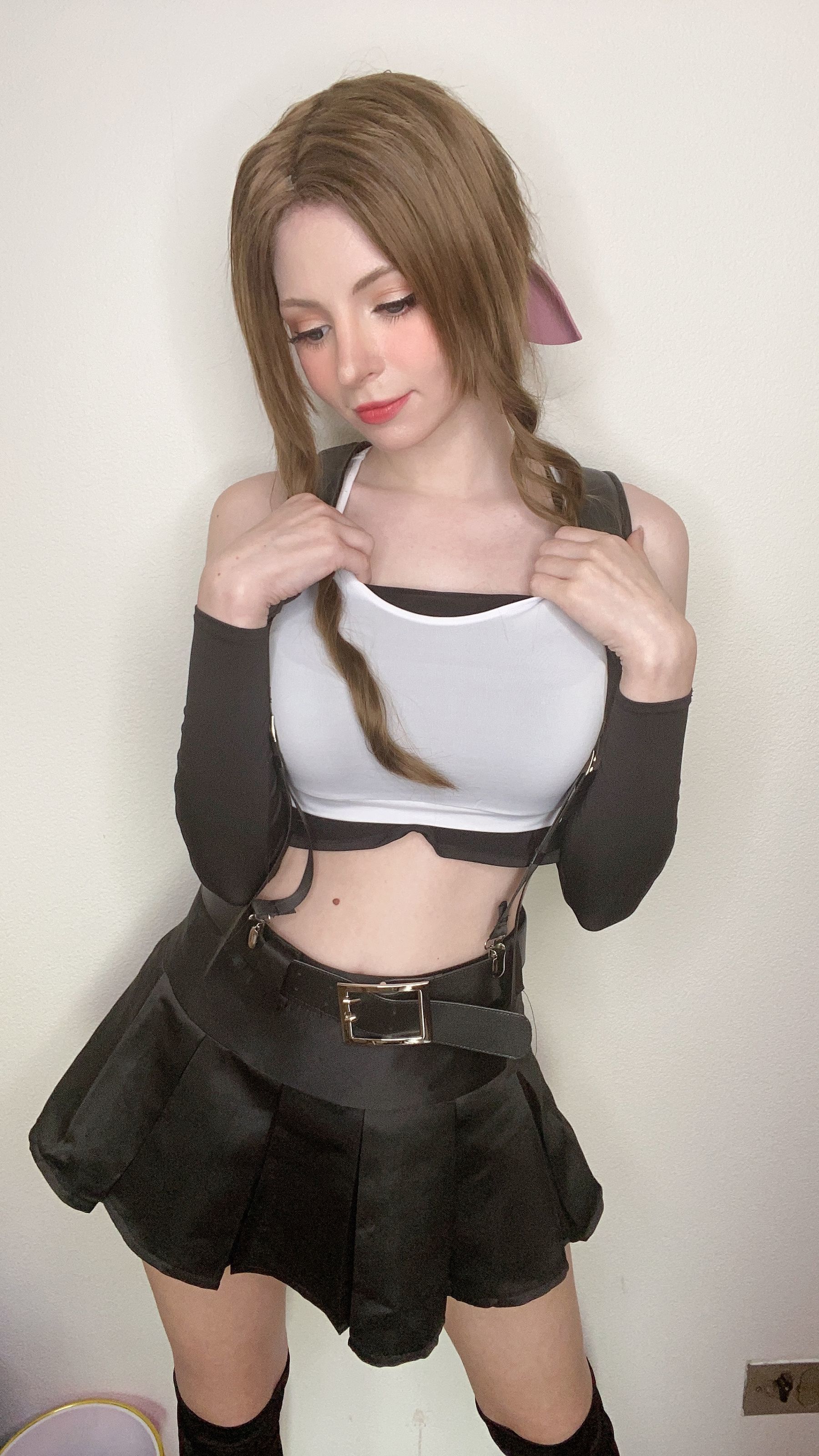 [网红COSER写真] Peach milky - Aerith Tifa Swap/(66P)