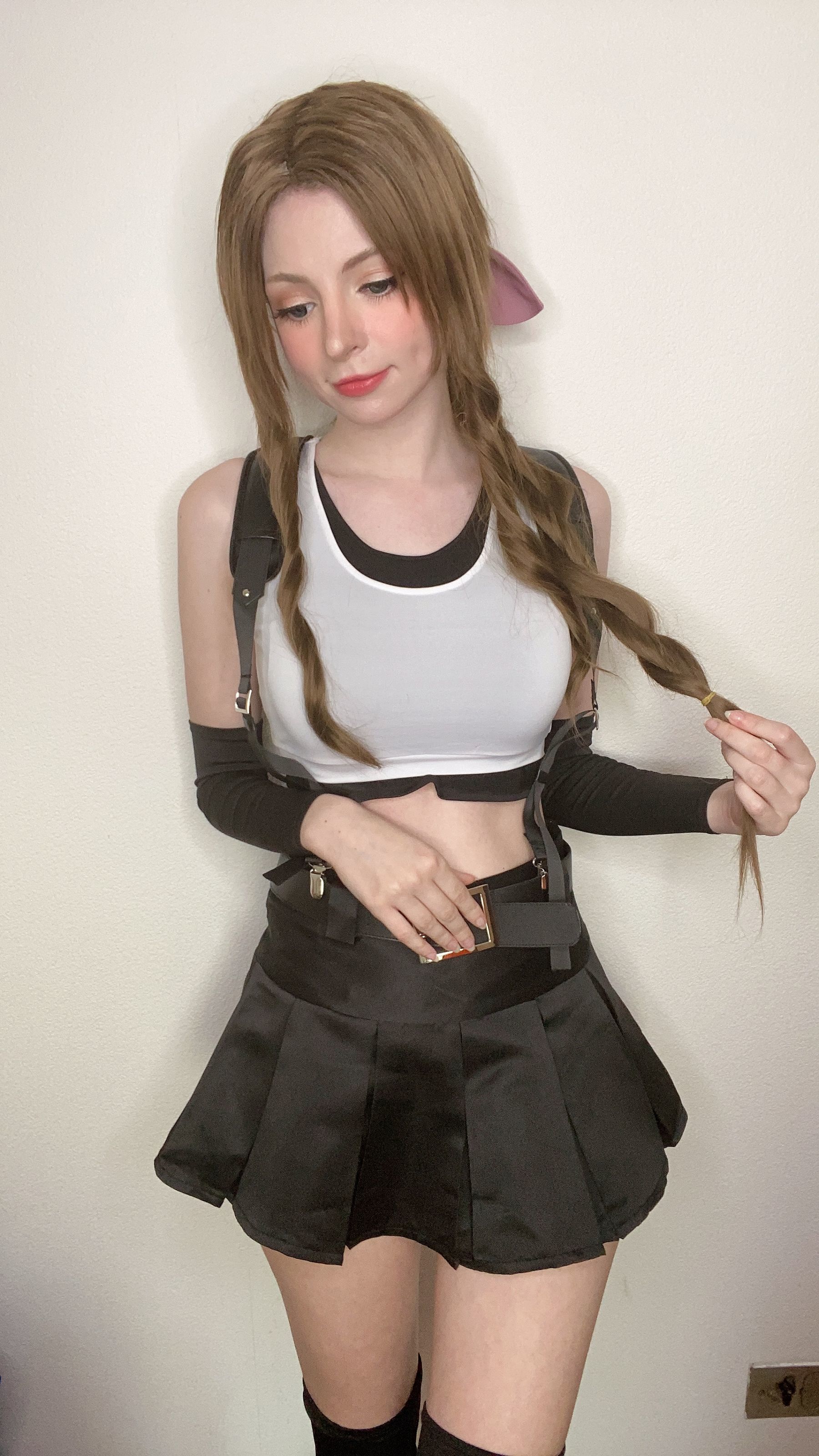 [网红COSER写真] Peach milky - Aerith Tifa Swap/(66P)