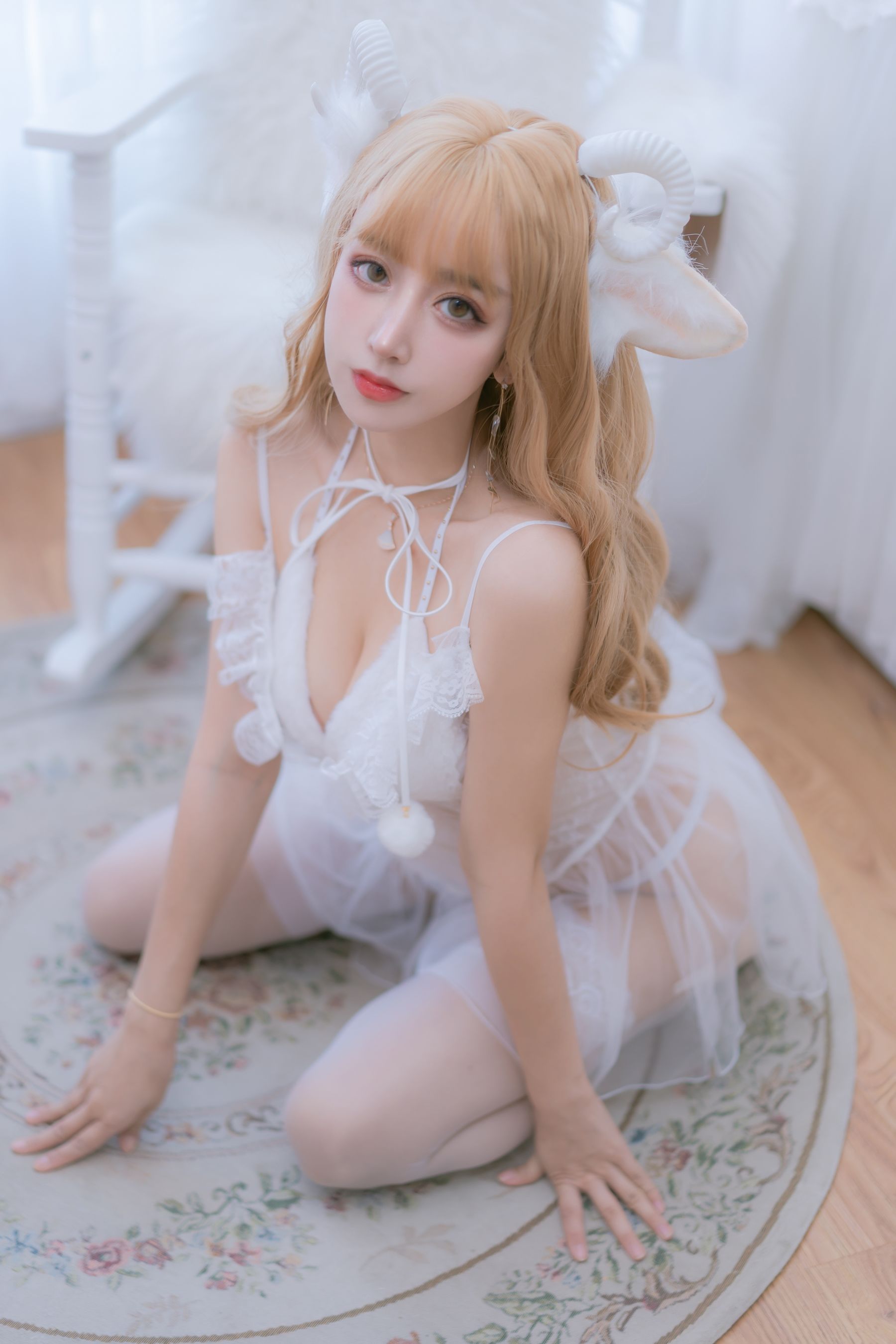 [福利COS] 斗鱼米线线sama写真 - 小羊咩生日限定/(69P)