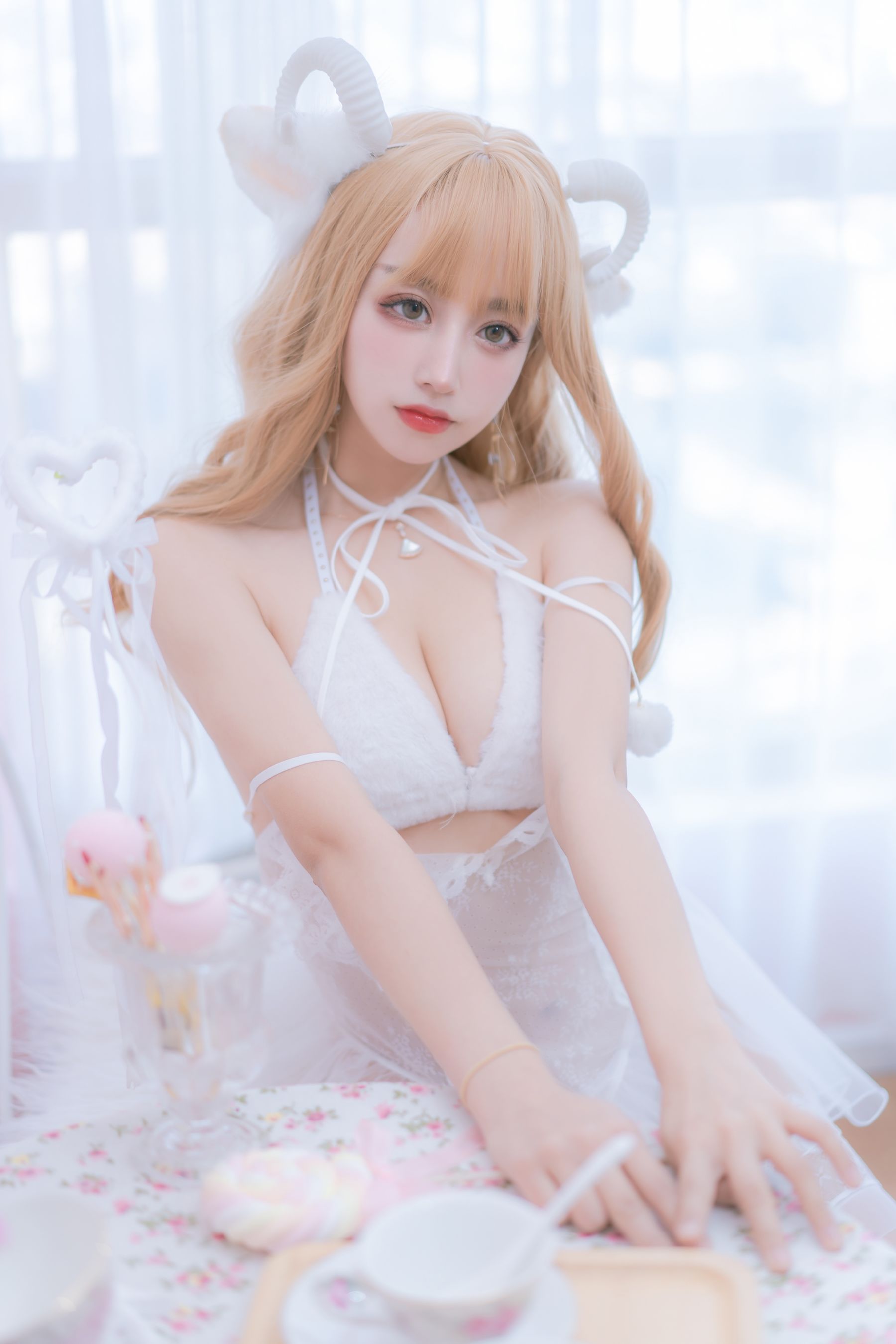 [福利COS] 斗鱼米线线sama写真 - 小羊咩生日限定/(69P)