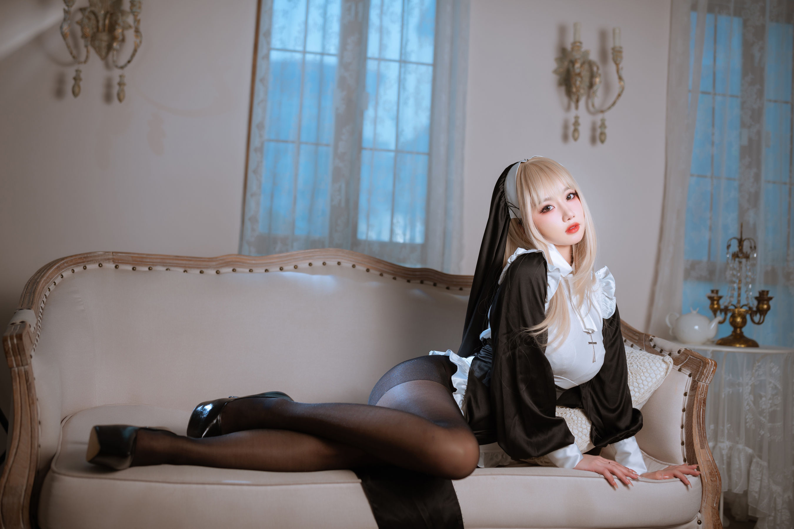 [福利COS] 白嫩美少女鬼畜瑶 - 修女/(47P)