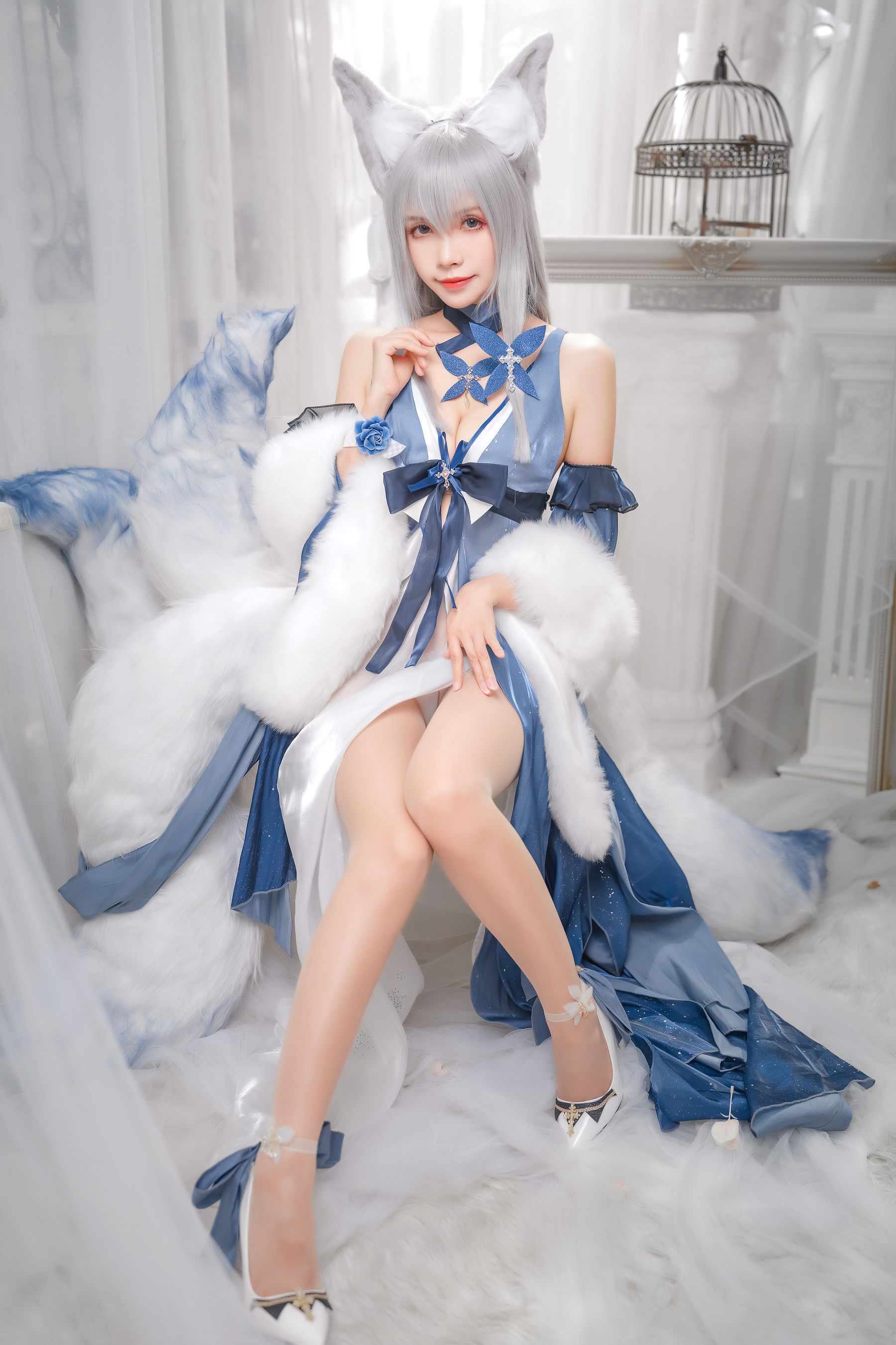 [福利COS] Neko-薇薇 - 信浓礼服/(30P)