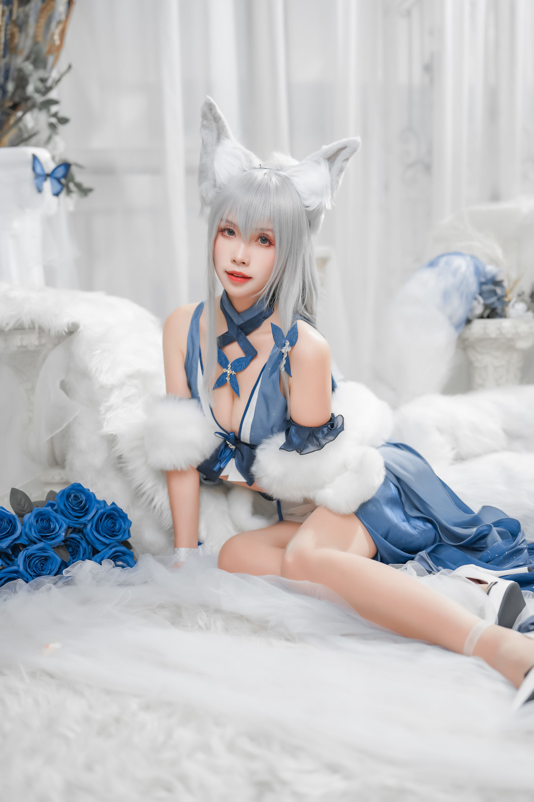 [福利COS] Neko-薇薇 - 信浓礼服/(30P)