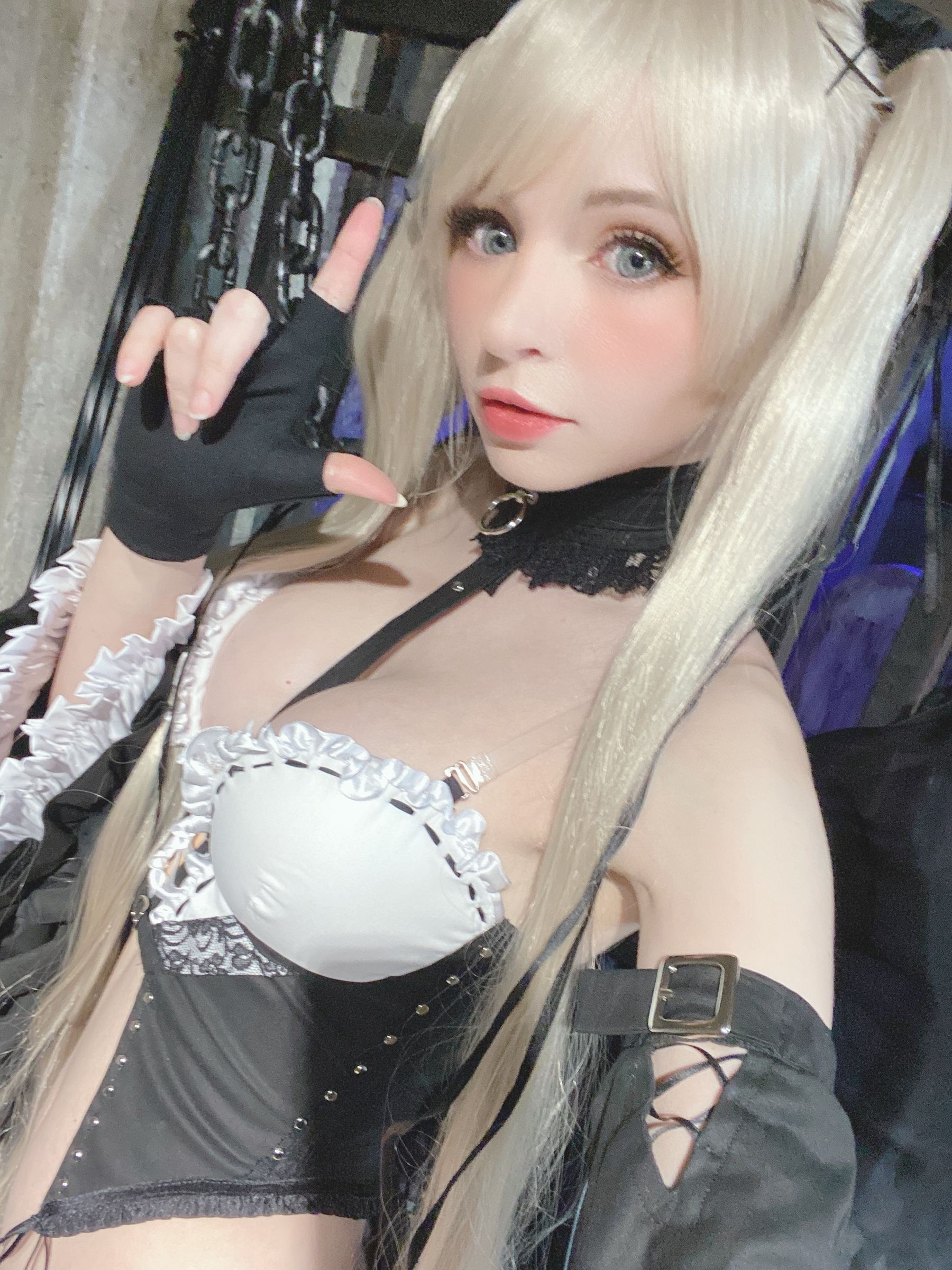 [福利COS] Peach milky - Sakimichan Marie Rose Set/(58P)