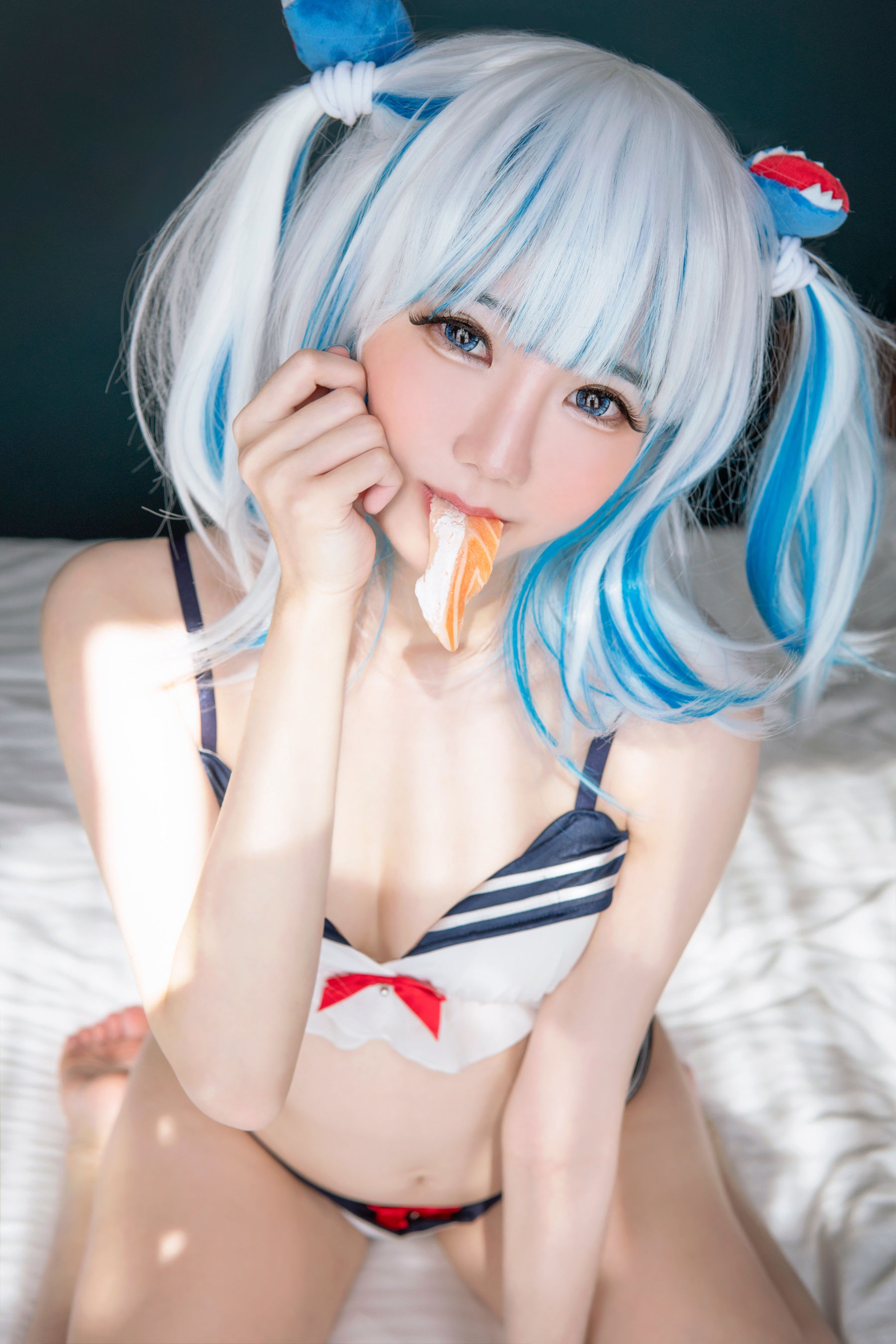 [福利COS] Sally Dorasnow - Gura Bikini/(36P)