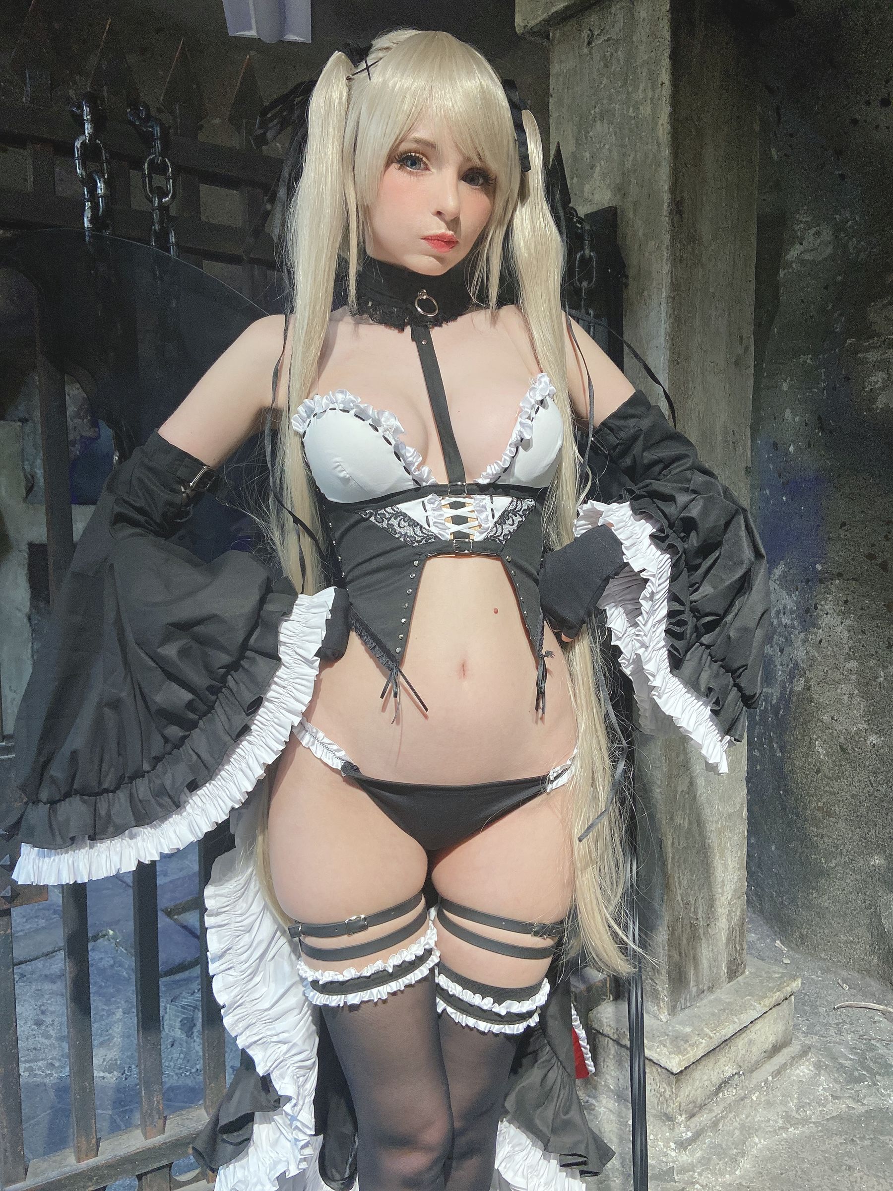 [福利COS] Peach milky - Sakimichan Marie Rose Set/(58P)