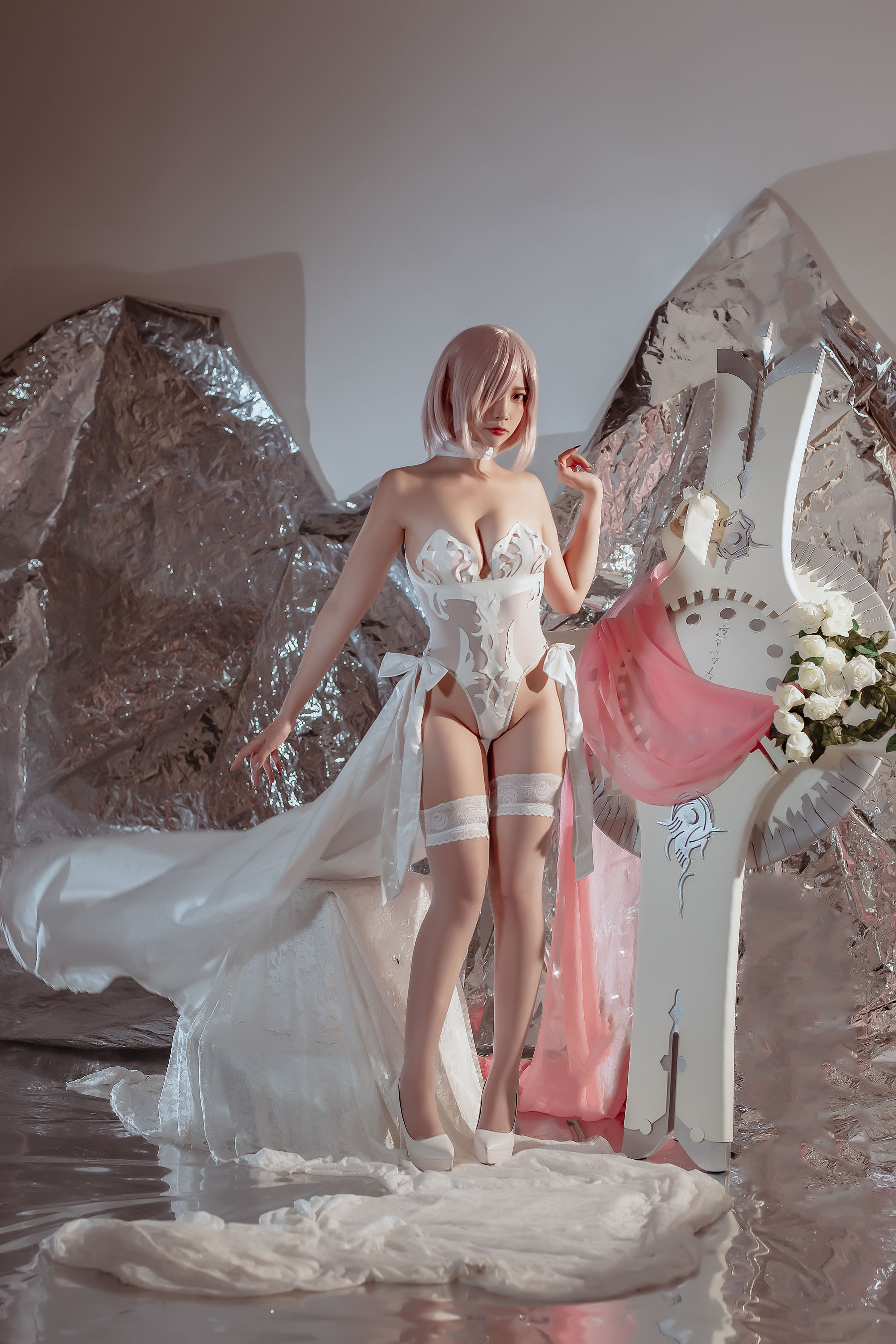 [福利COS] 人气Coser二佐Nisa - fate玛修婚纱/(40P)