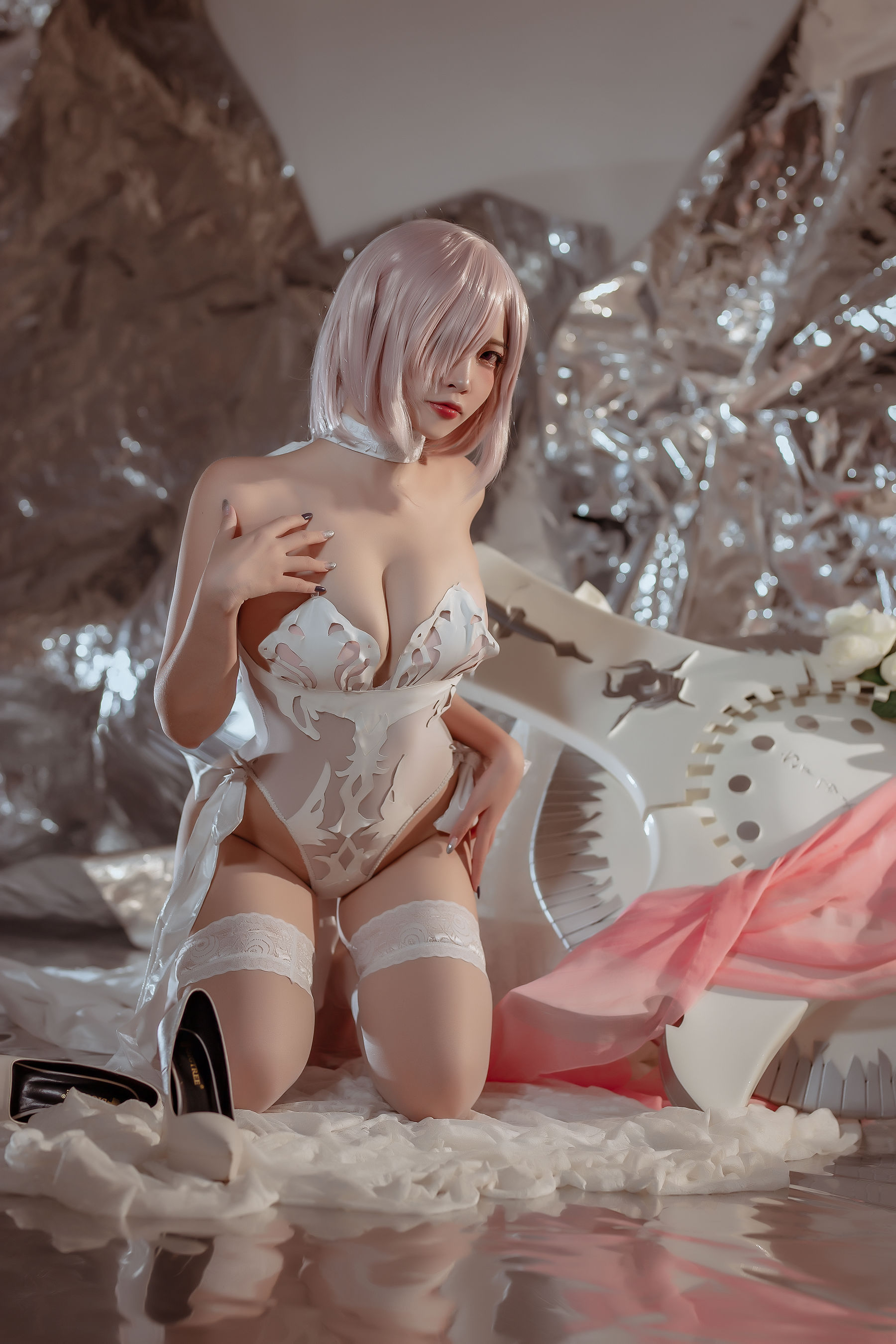 [福利COS] 人气Coser二佐Nisa - fate玛修婚纱/(40P)