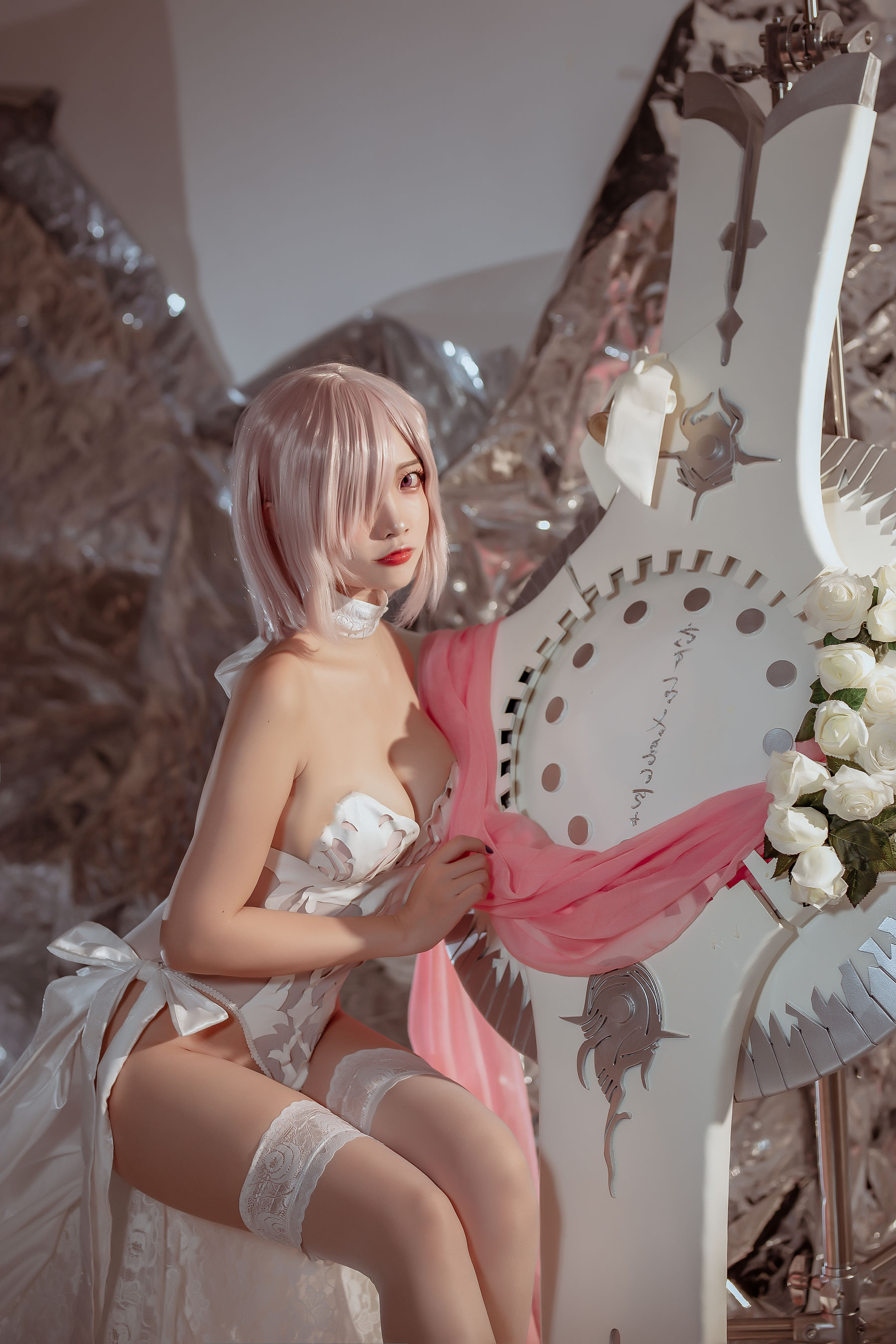 [福利COS] 人气Coser二佐Nisa - fate玛修婚纱/(40P)