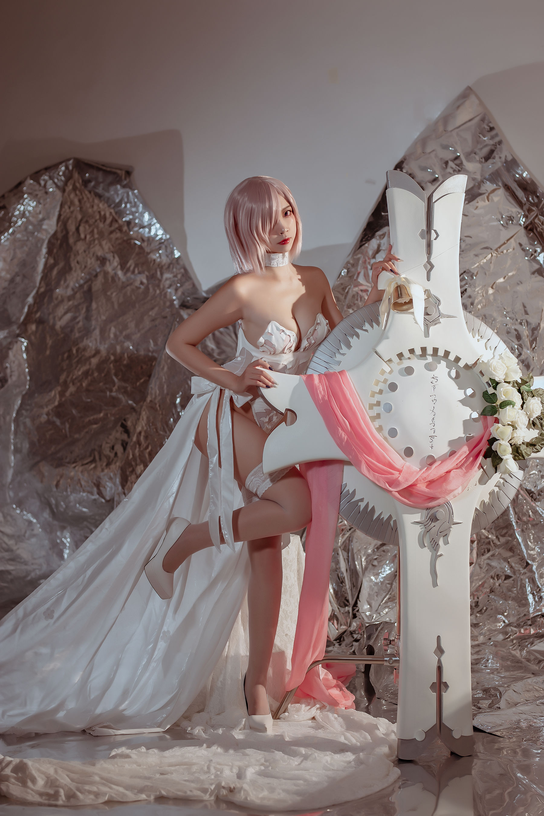 [福利COS] 人气Coser二佐Nisa - fate玛修婚纱/(40P)